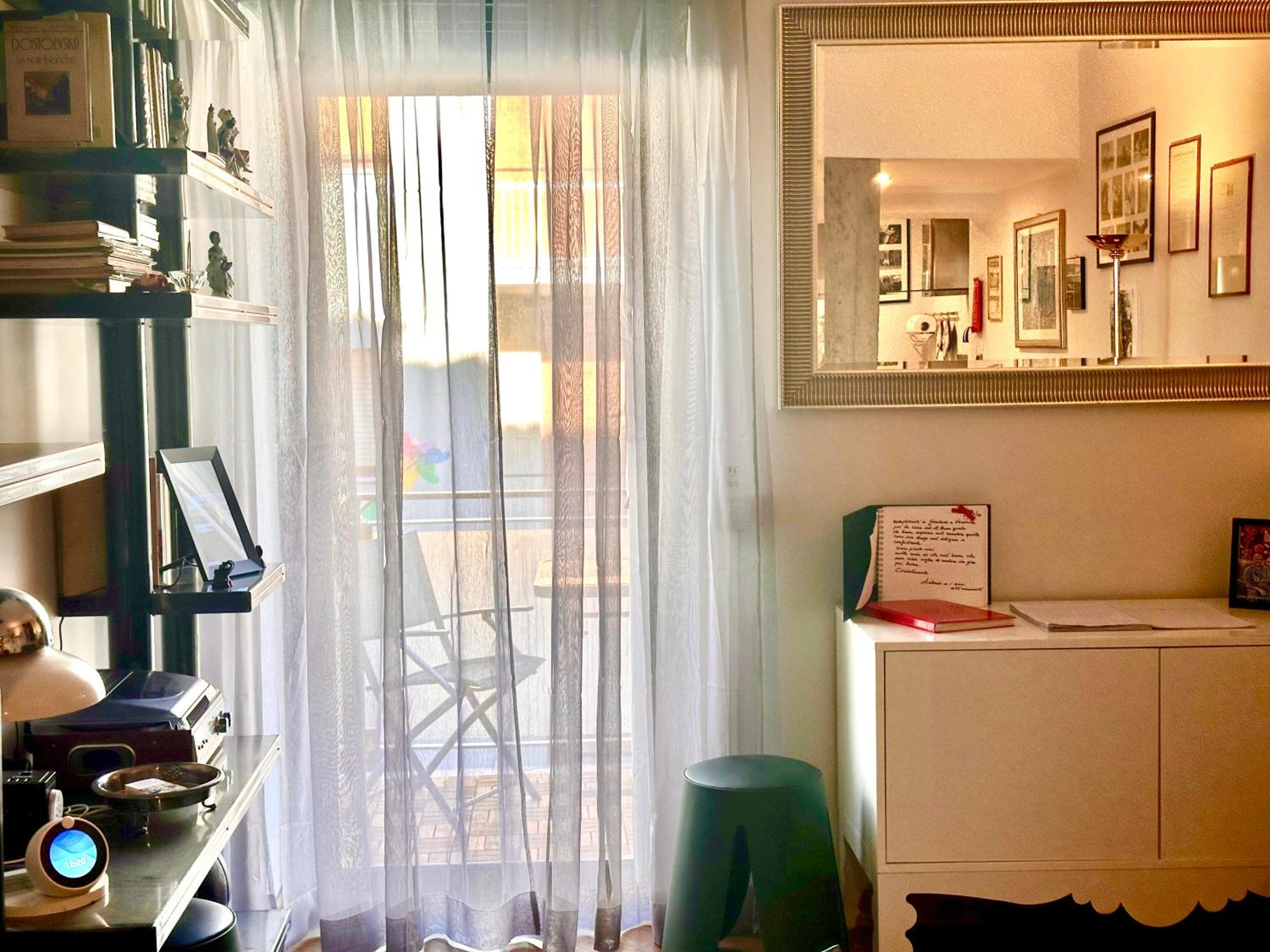 VATICAN GLAMOROUS at Passeggiata del gelsomino - FREE Parking, 4 Guests, Central Rome