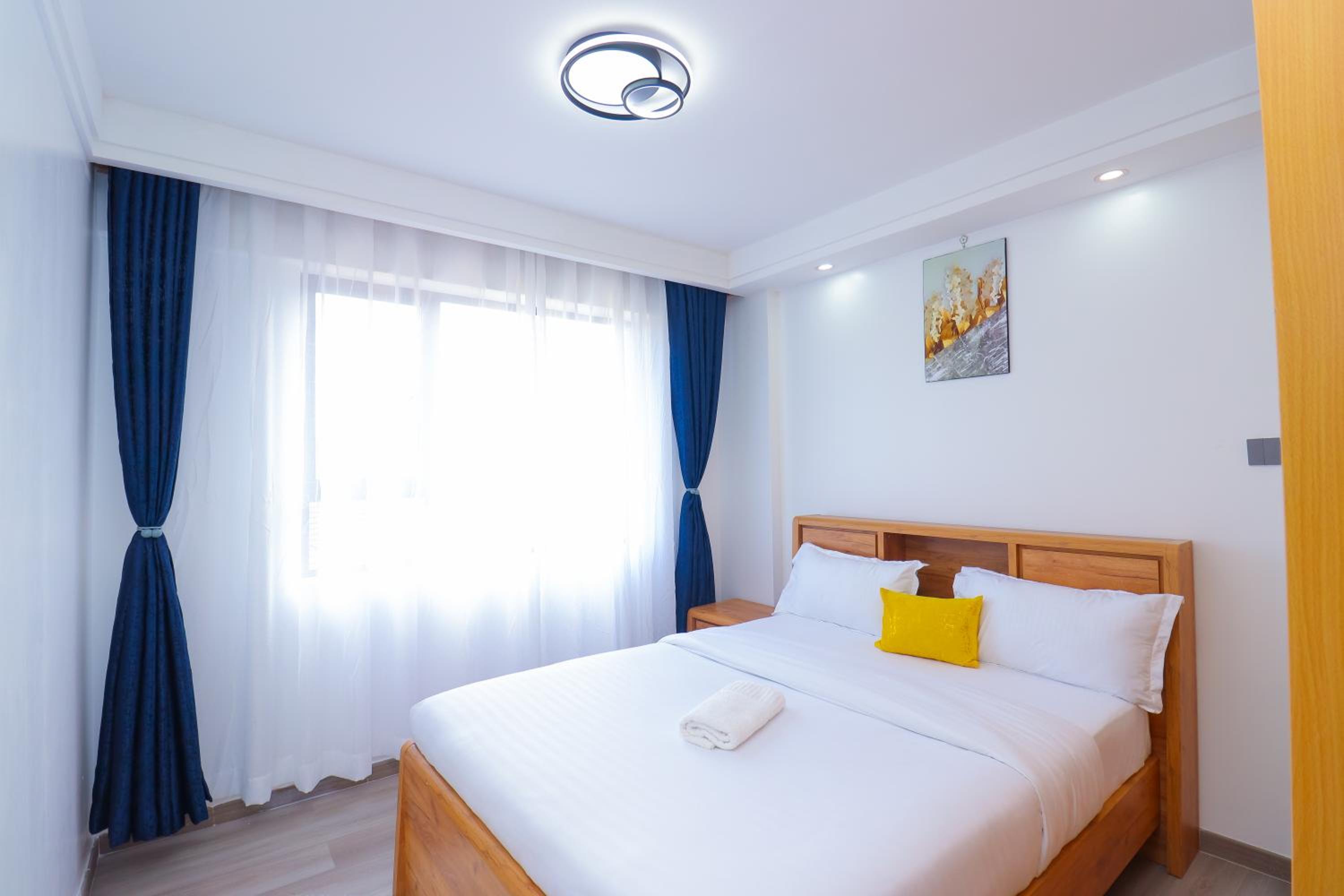 KBsuites 1BD apartment with a gym view 5