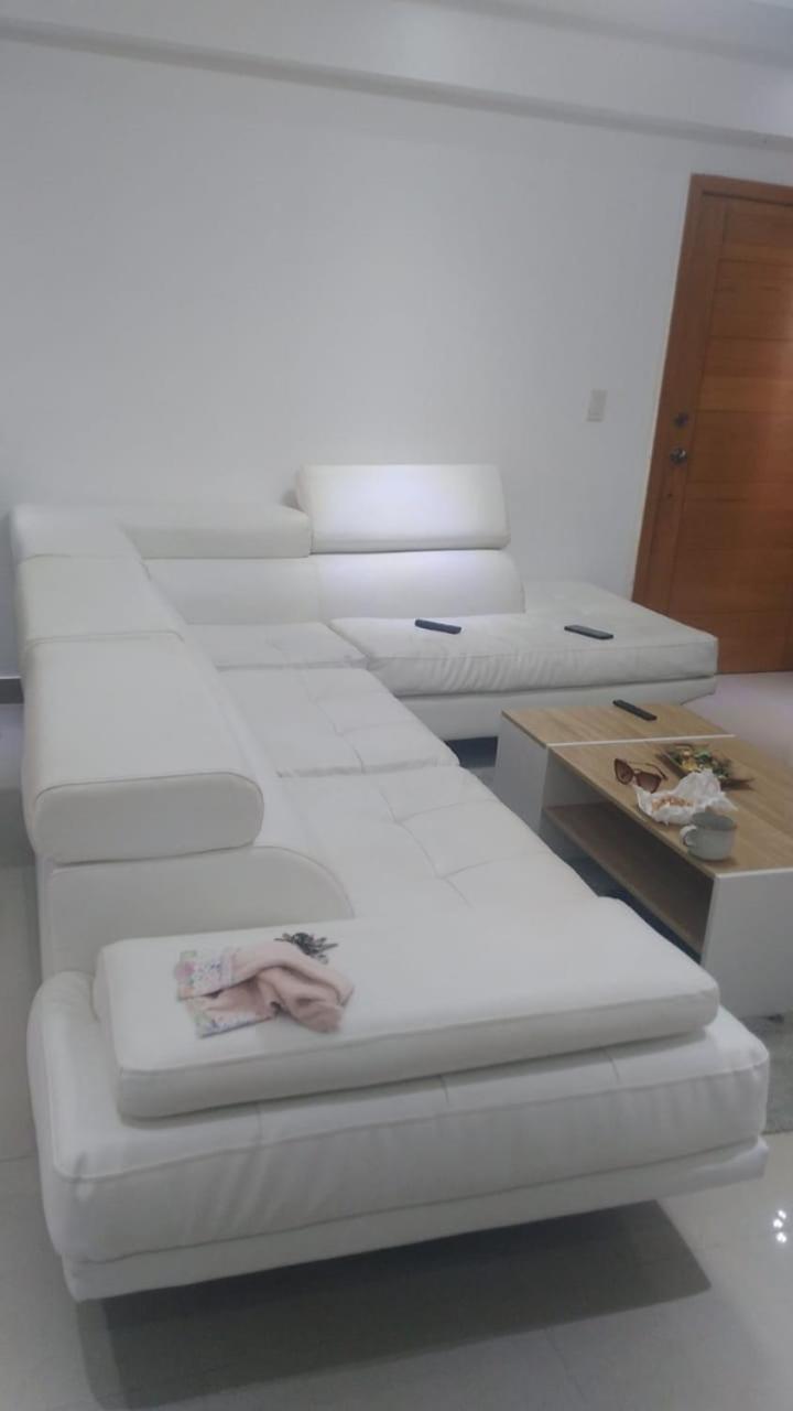 Apartamento con piscina, autopista de San Isidro