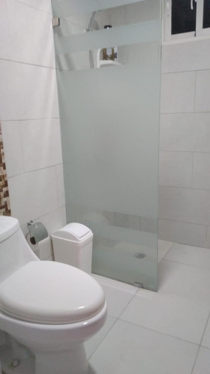 Apartamento con piscina, autopista de San Isidro