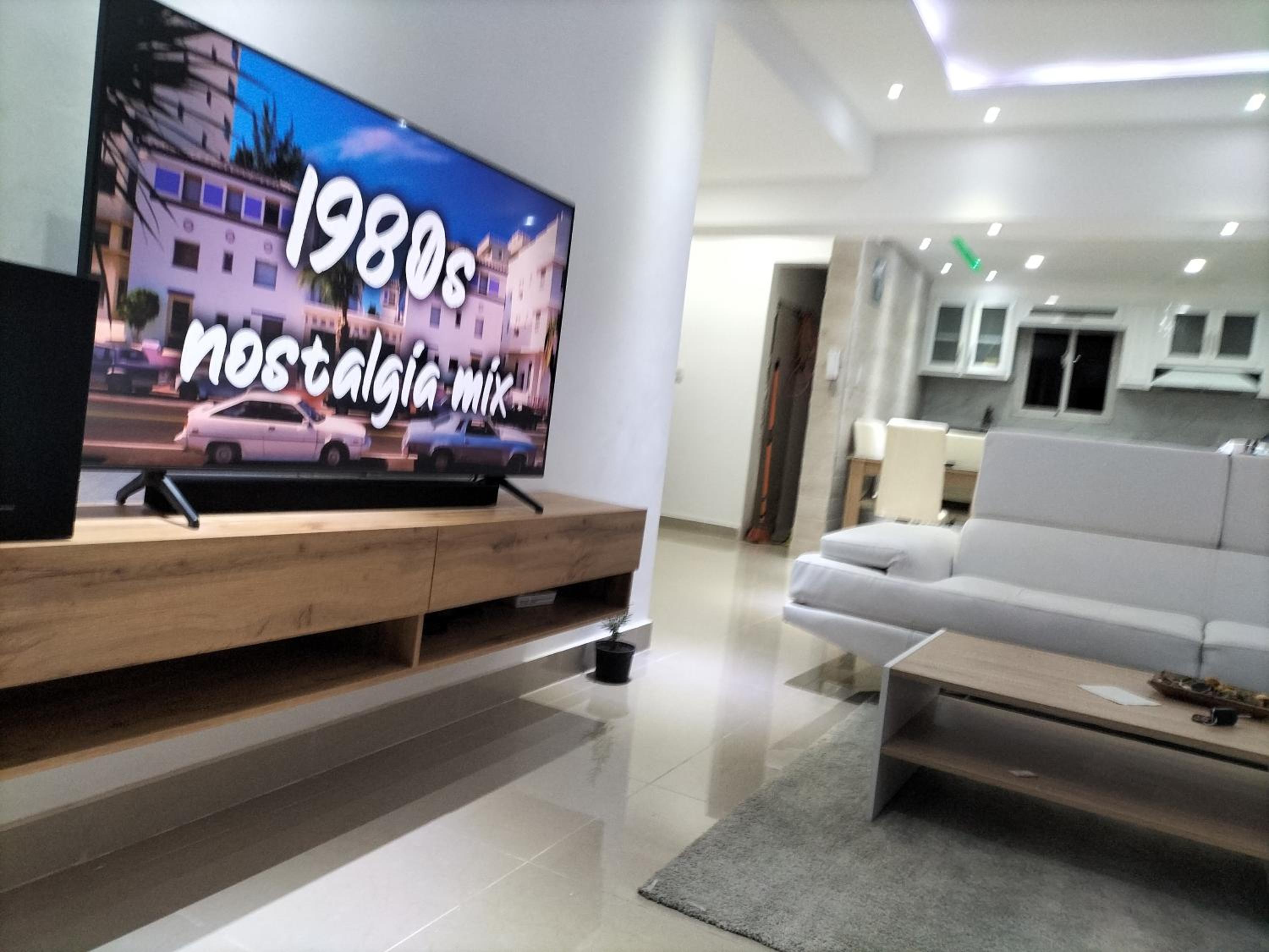 Apartamento con piscina, autopista de San Isidro