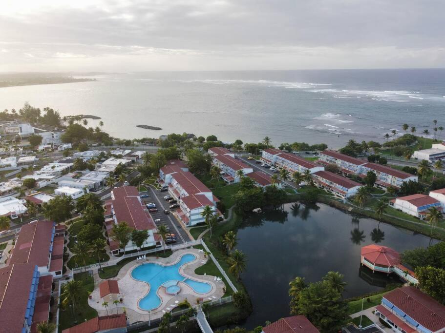 Lovely Dorado Beach Villa With King Size Bed view 5