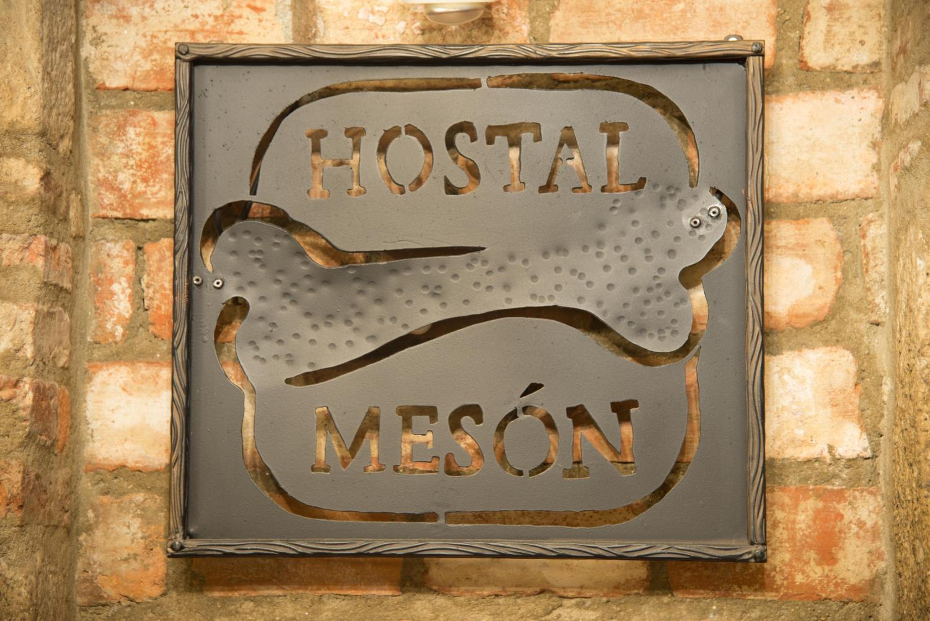 Hostal Hueso