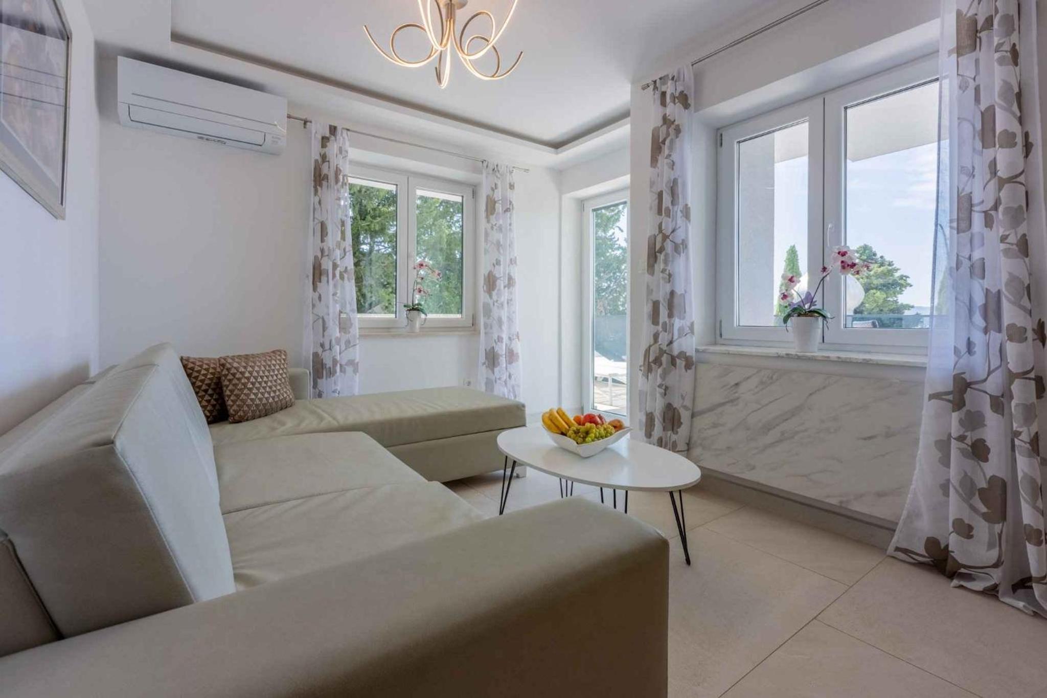 Apartments in Crikvenica 42446 view 3