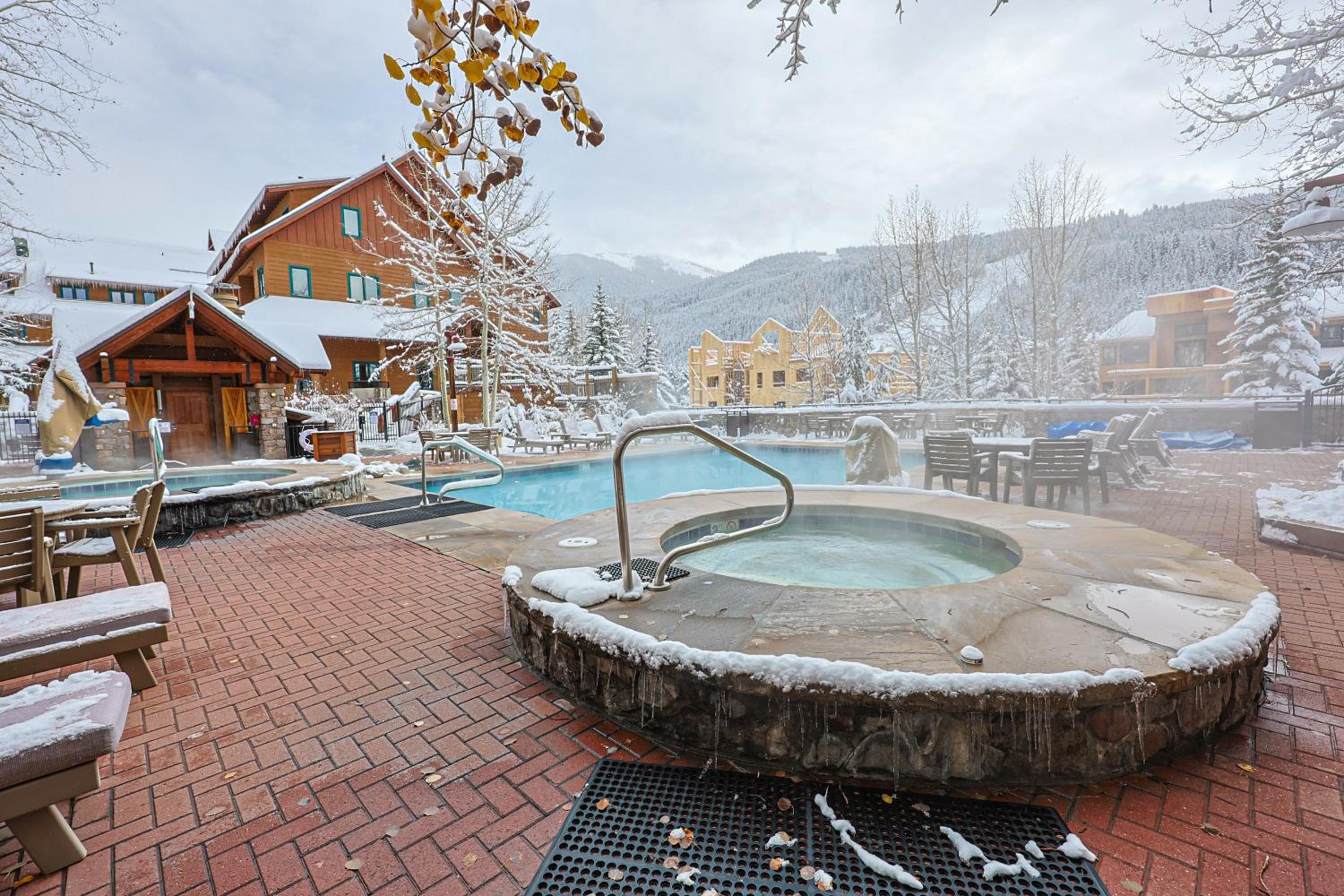 Black Bear 2 Bed 2 Bath BBCS view 4