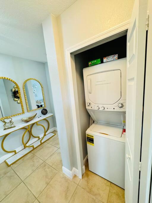 Luxurious & Epic Condo in heart of Orlando