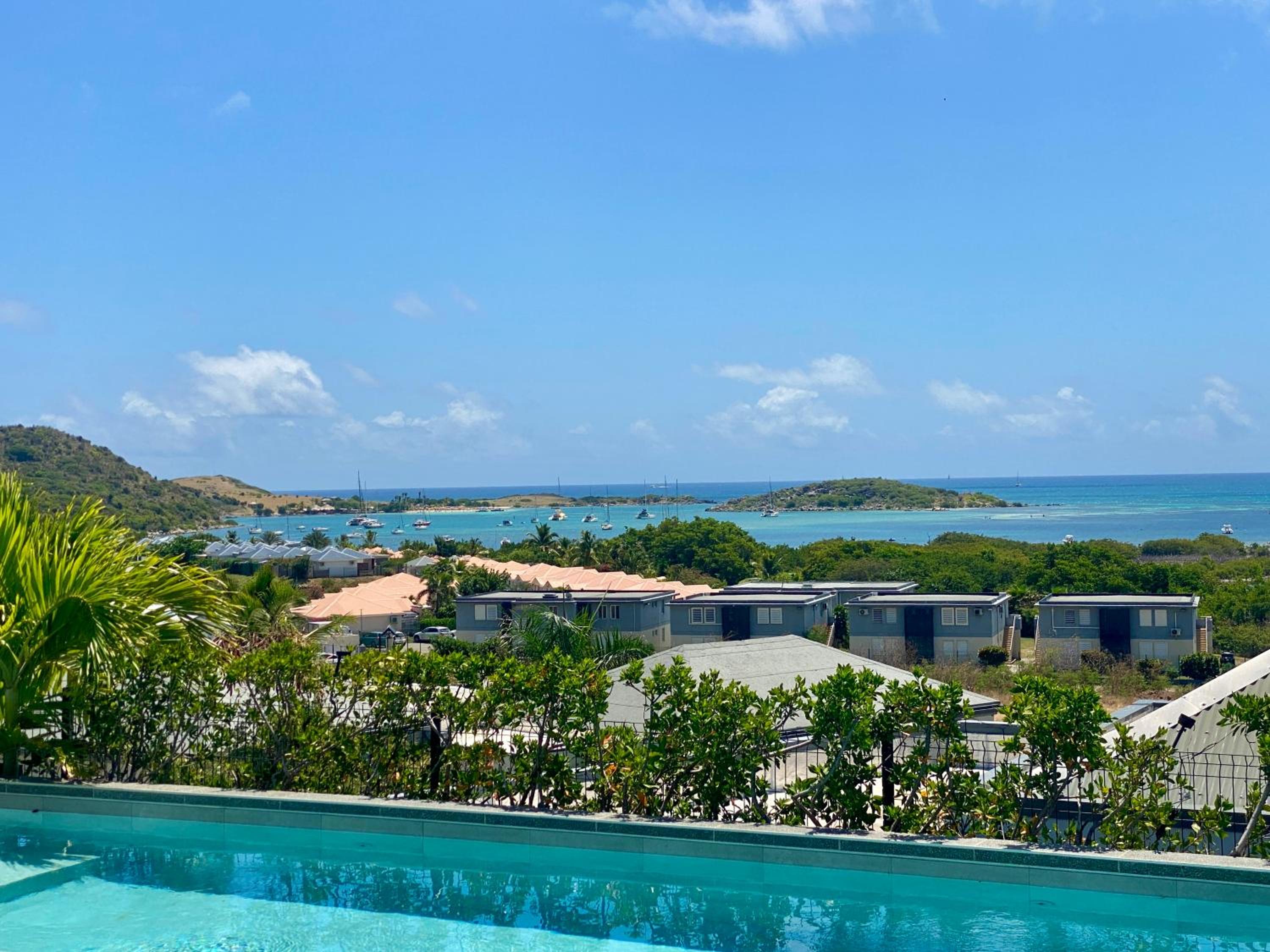 Luxury villa, swimming pool and panoramic sea view view 4