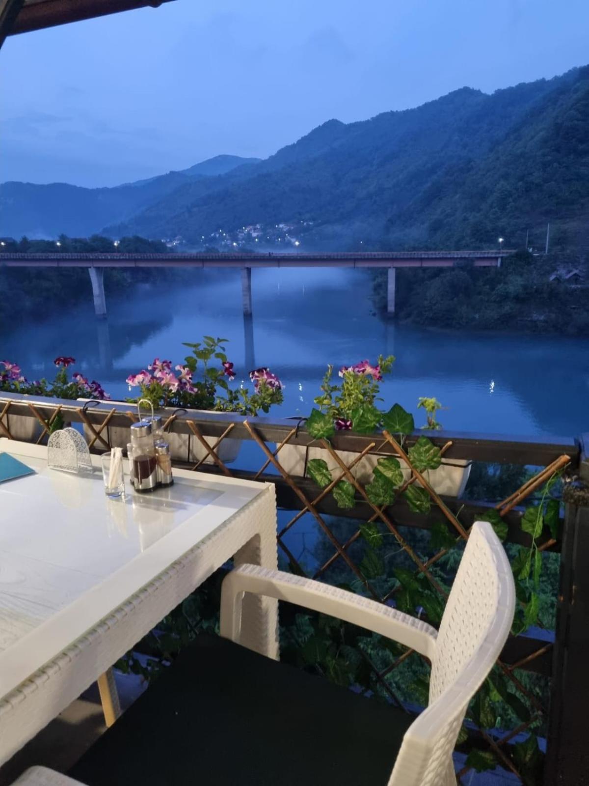 Villa Azzurra Mostar Swimming Pool