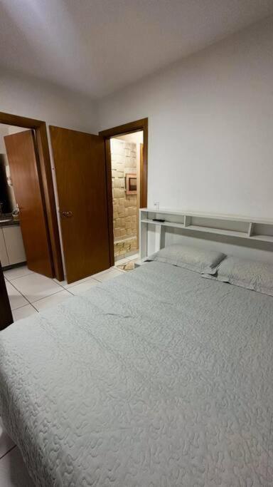 Apto bem localizado ao lado do hotel Gran Odara