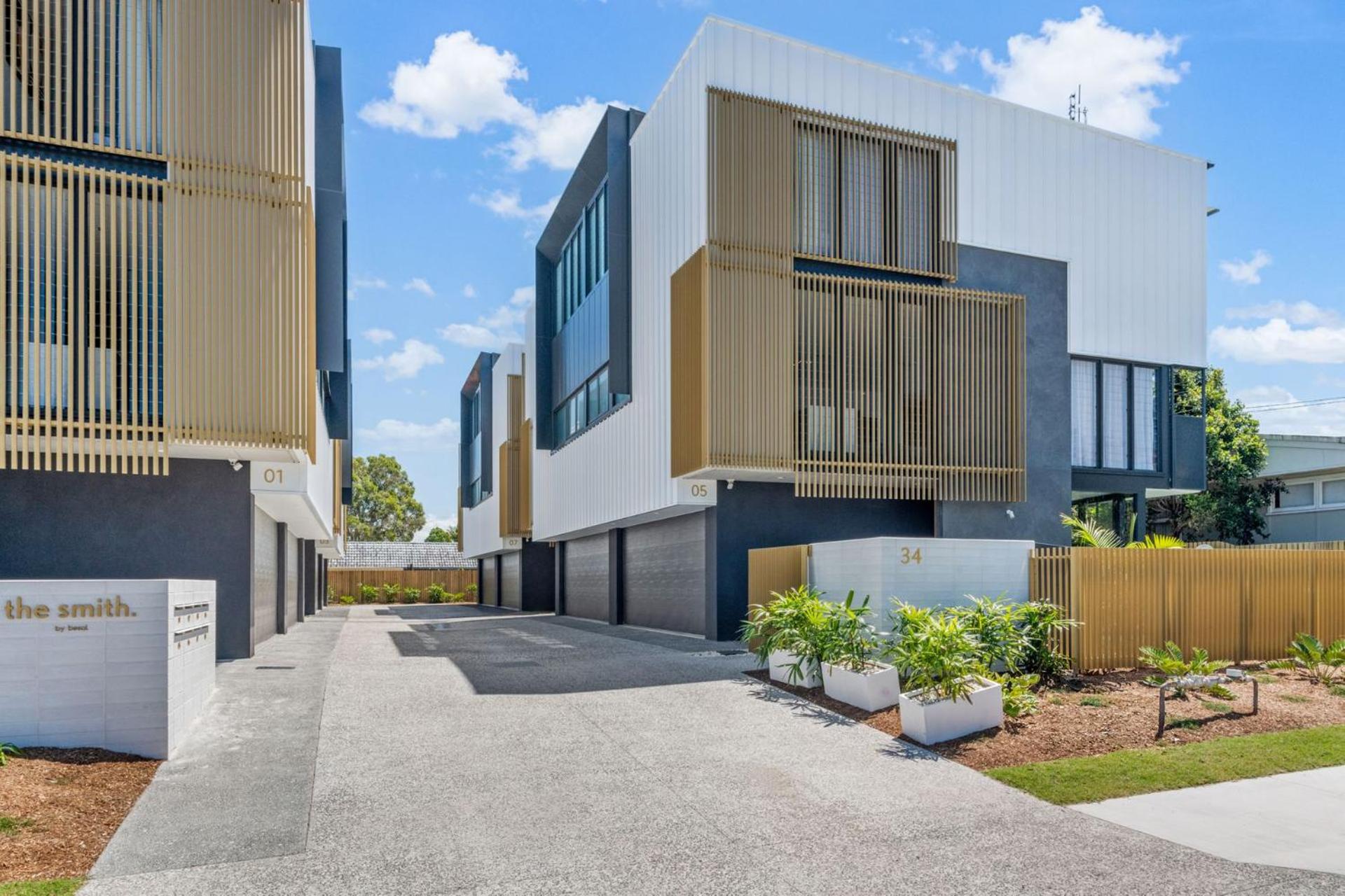 Luxurious brand new 3 bedroom house near the ocean