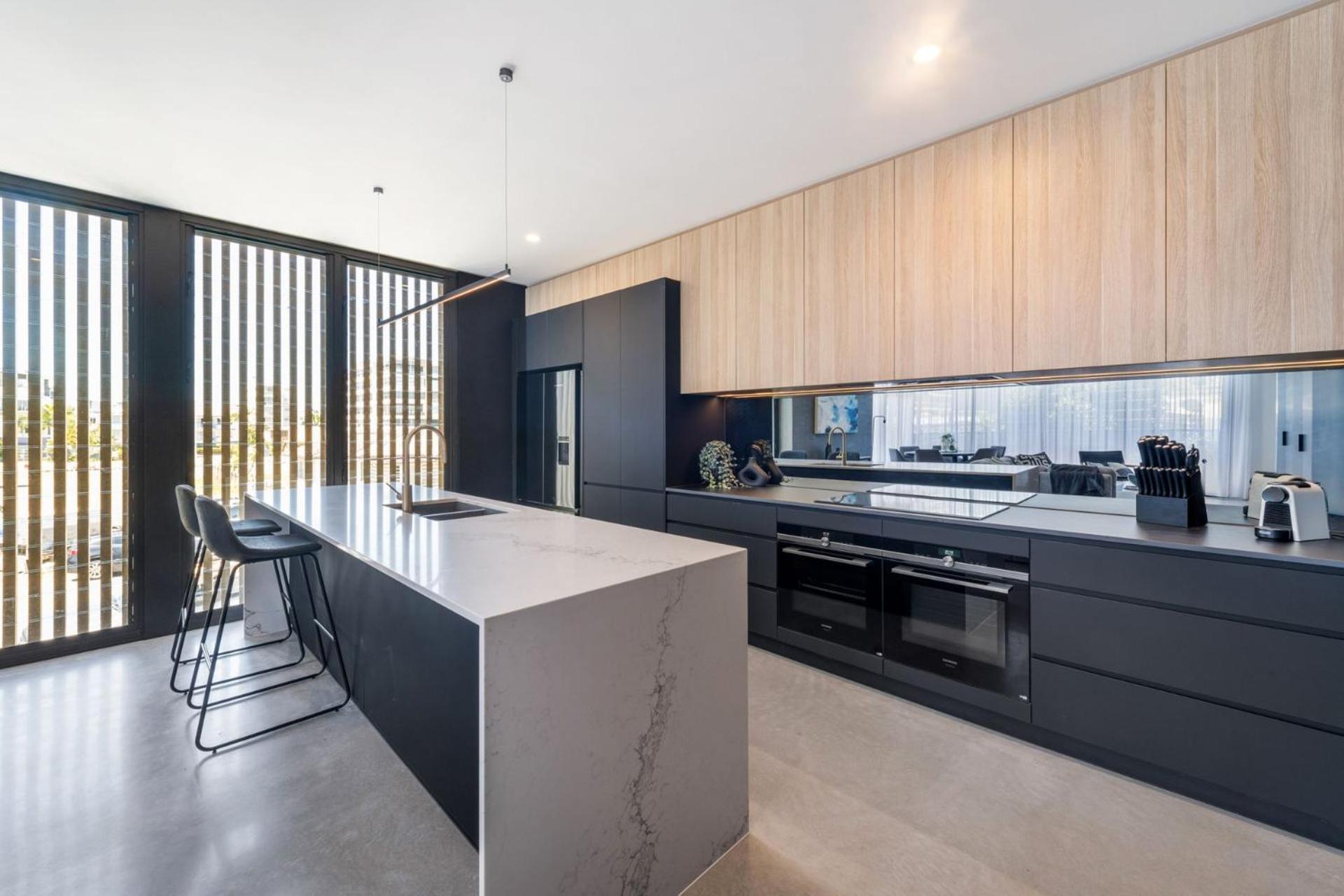 Luxurious brand new 3 bedroom house near the ocean