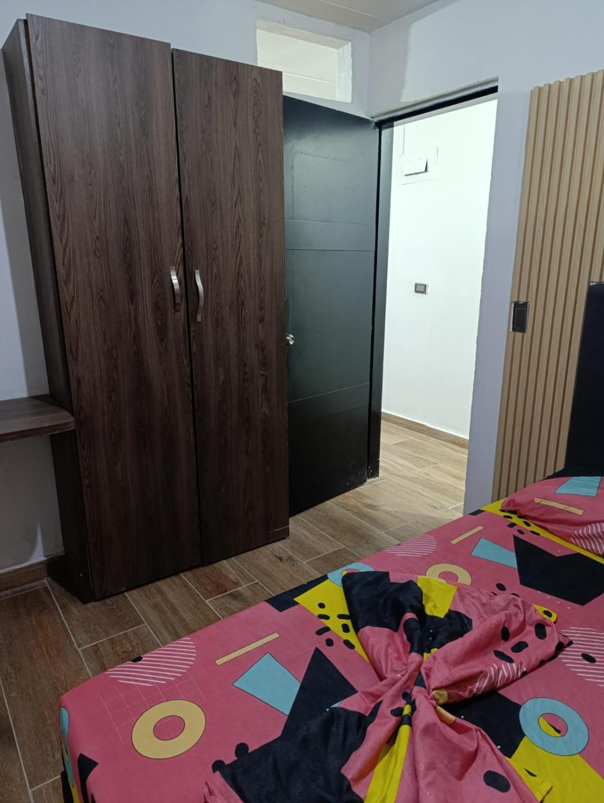 APARTAMENT E1 AIRE ACONDICIONADO 100MT2, 4 HABTACIONES EN La MEJOR ZONA, LAURELES ESTADIo