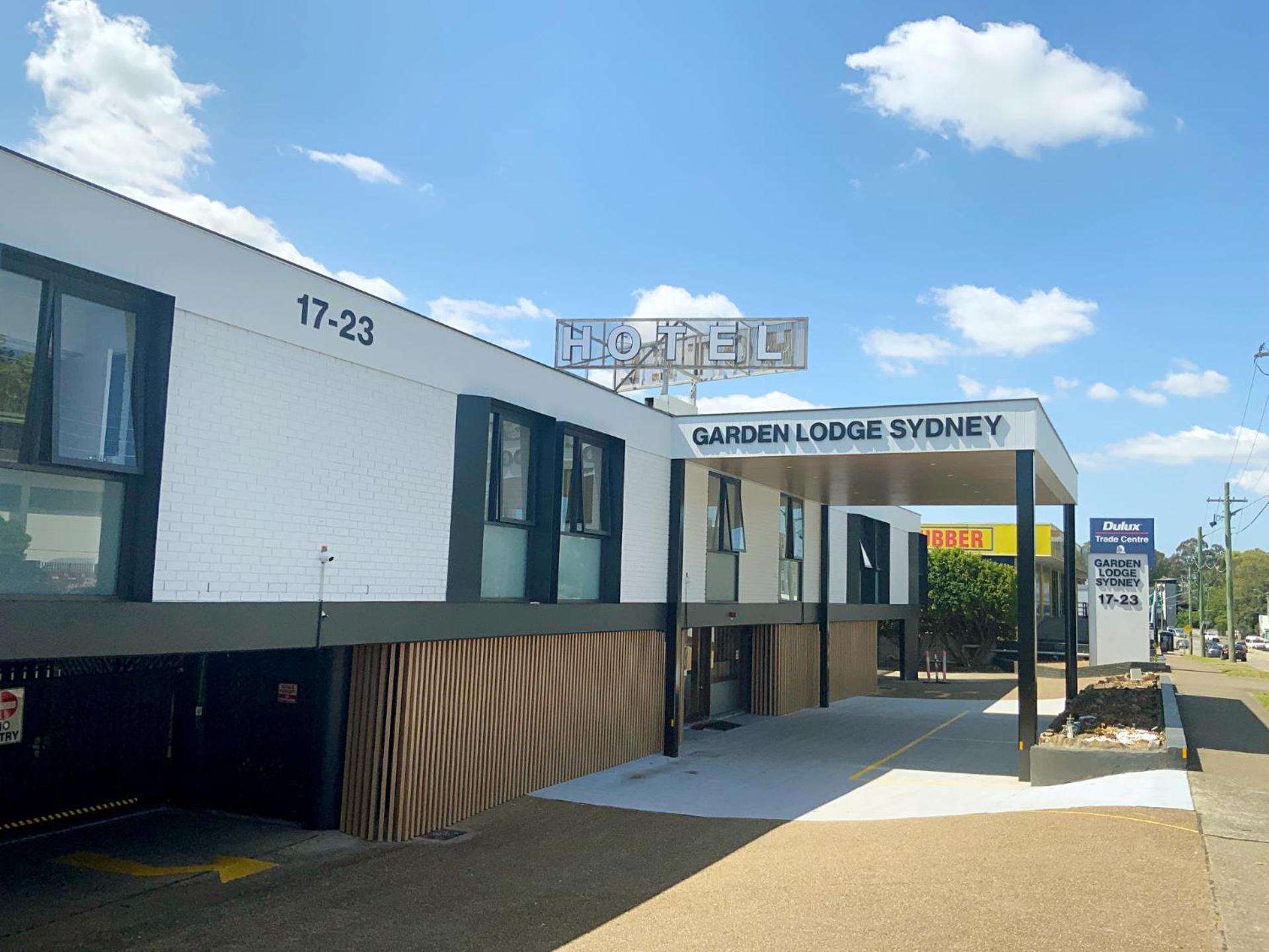 Hotel Garden Lodge Sydney Hotel - Image 1