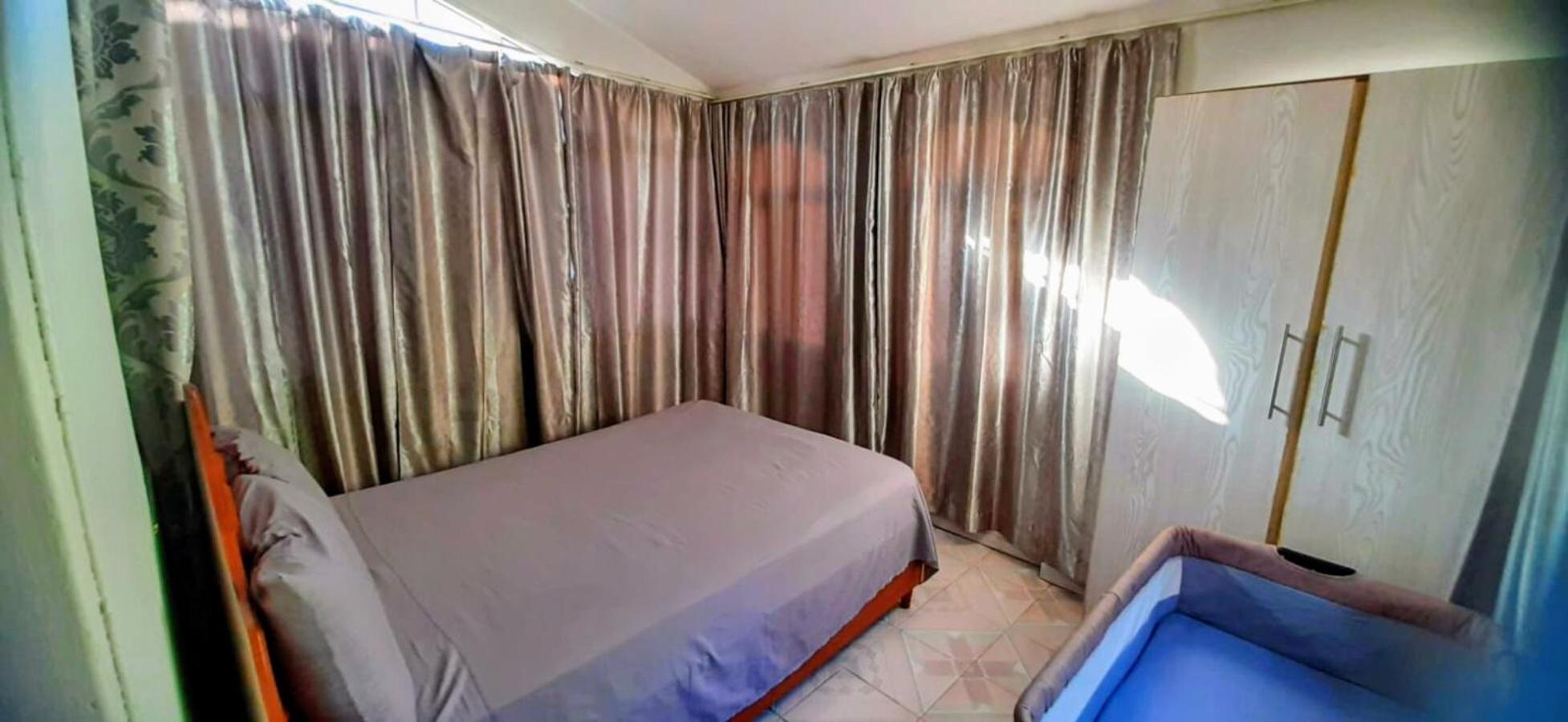 Beachfront Villa 4 bedrooms - Direct Ocean Access Sunset Views