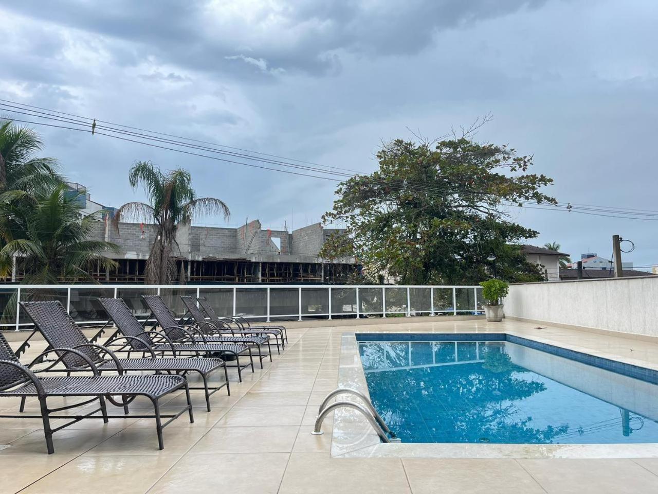 Novo Cond Ibiza (Praia Grande) c/piscina e sauna