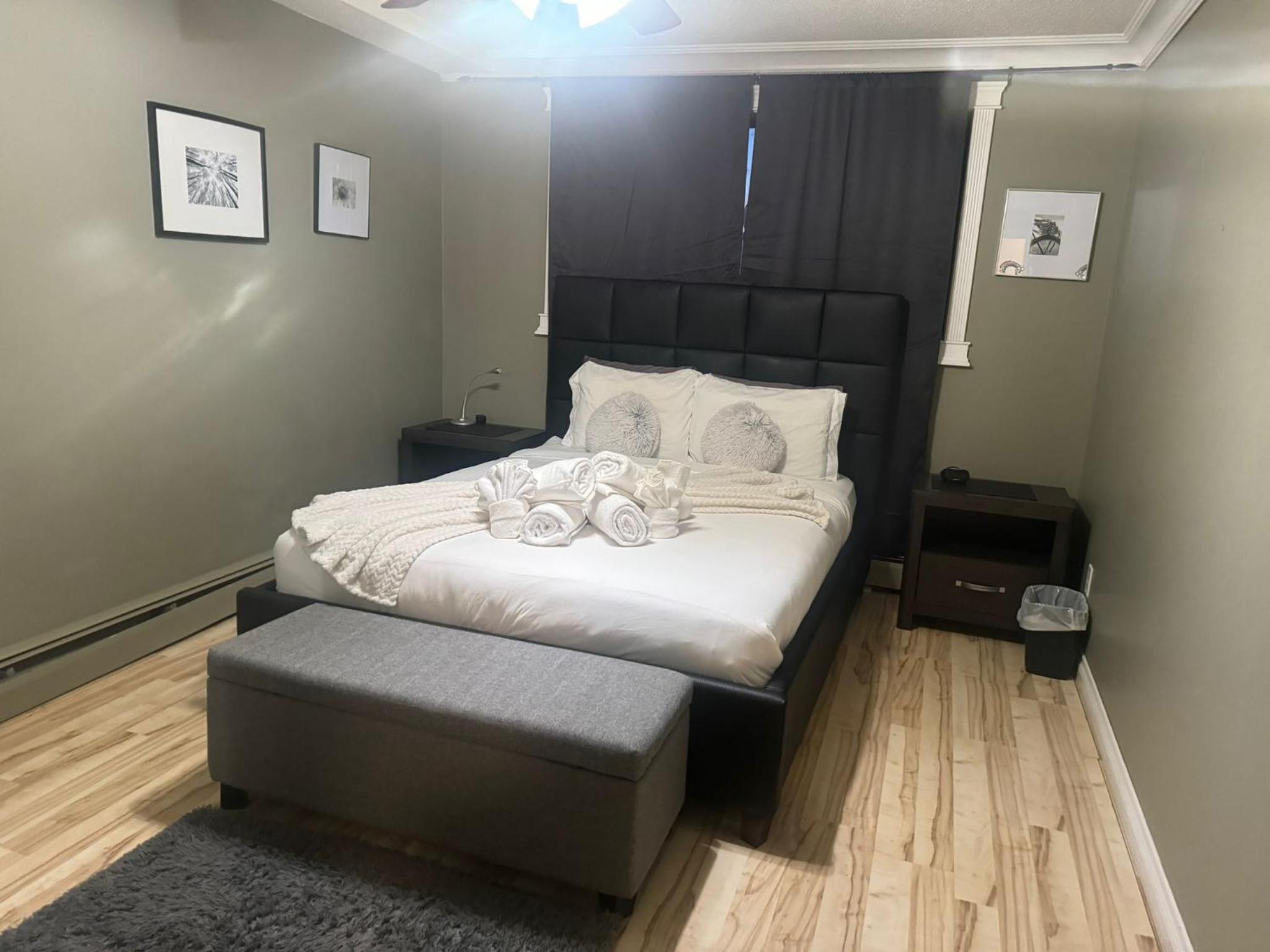Vibrant Escapade Bright one Bedroom