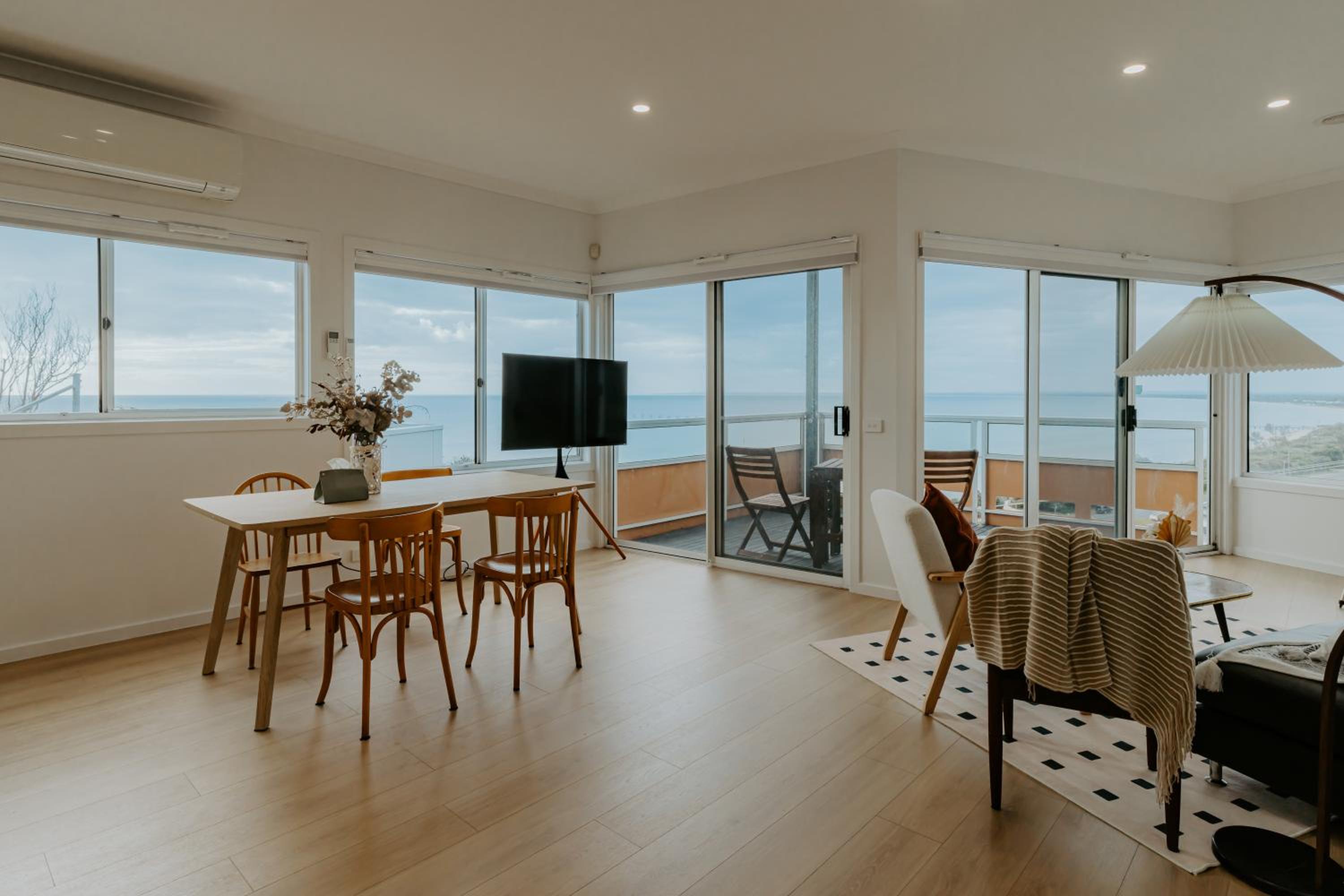 Pudding's Home Luxury Oceanfront Escape