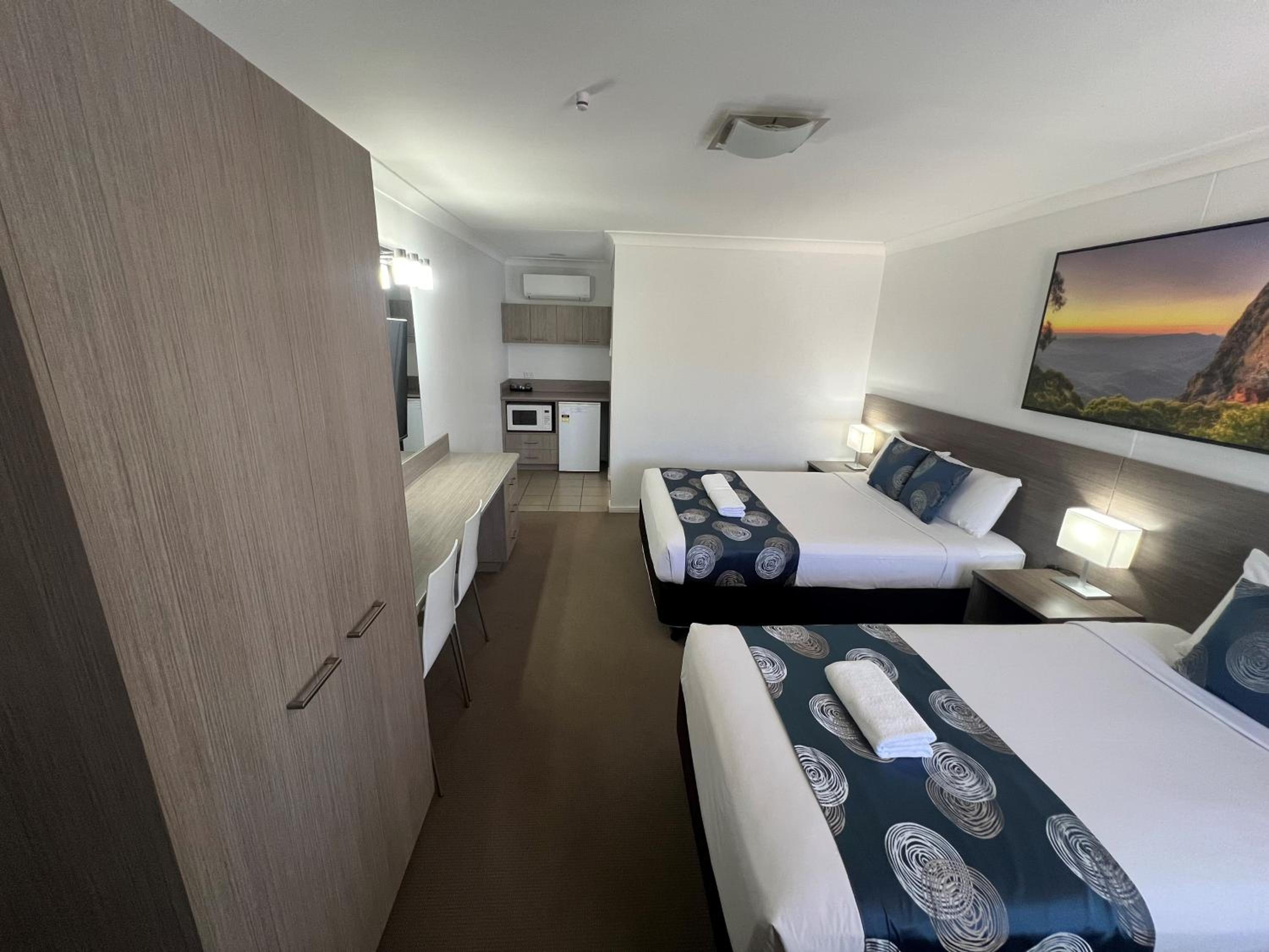 Adelong Motel