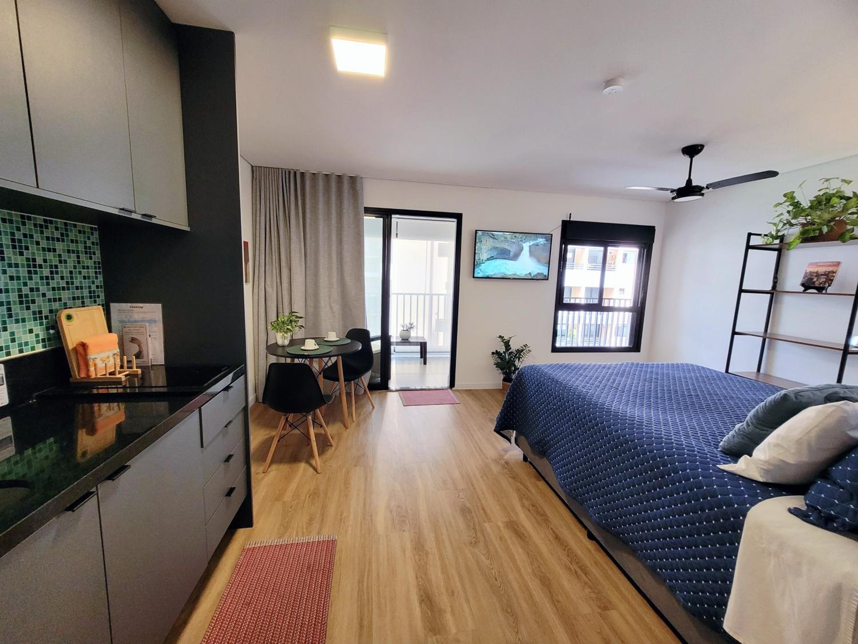 Apartamento charmoso em Pinheiros 250 metros da Estação Oscar Freire Hospital das Clínicas NUBANK INCOR PAULISTA