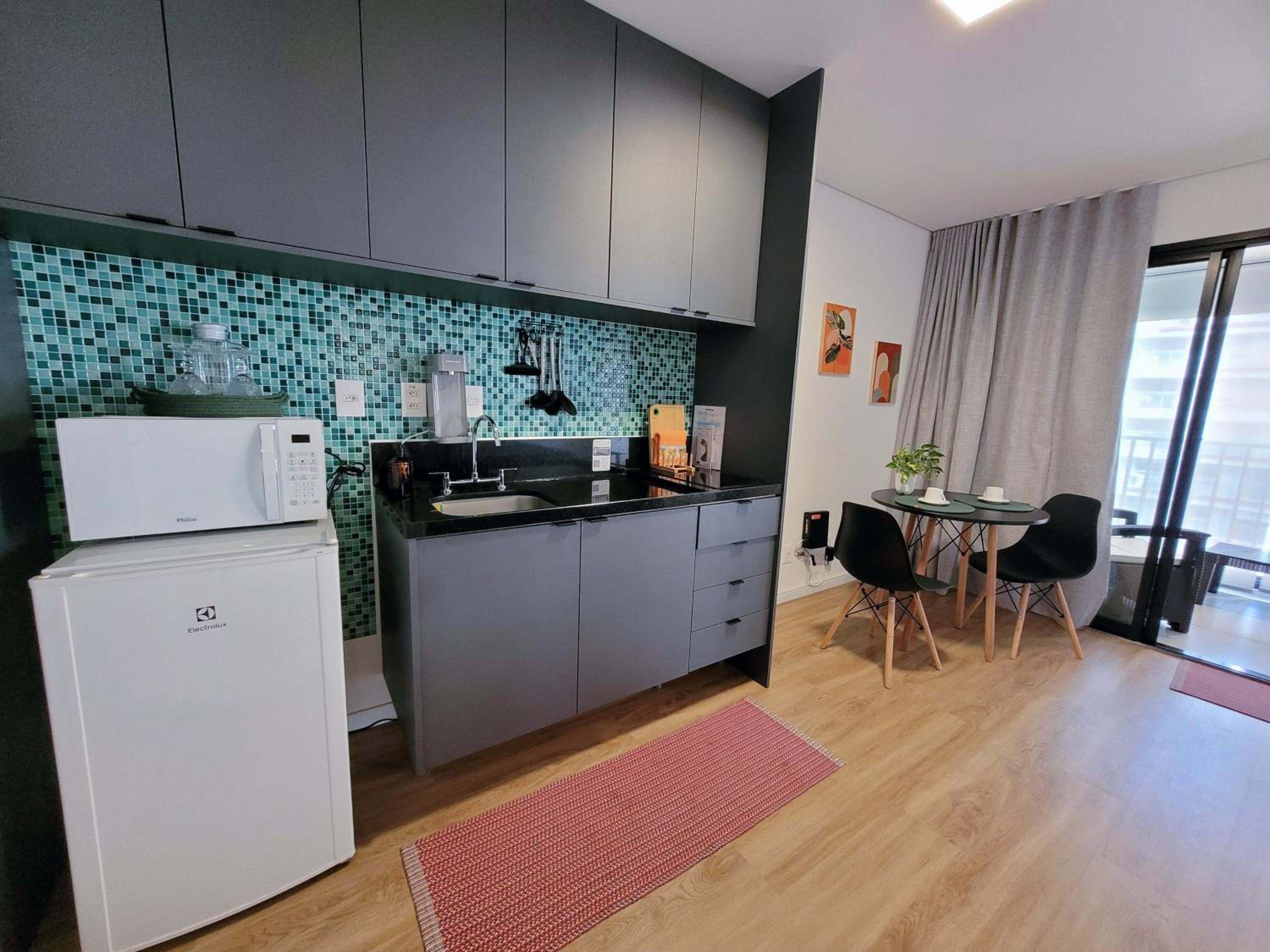 Apartamento charmoso em Pinheiros 250 metros da Estação Oscar Freire Hospital das Clínicas NUBANK INCOR PAULISTA