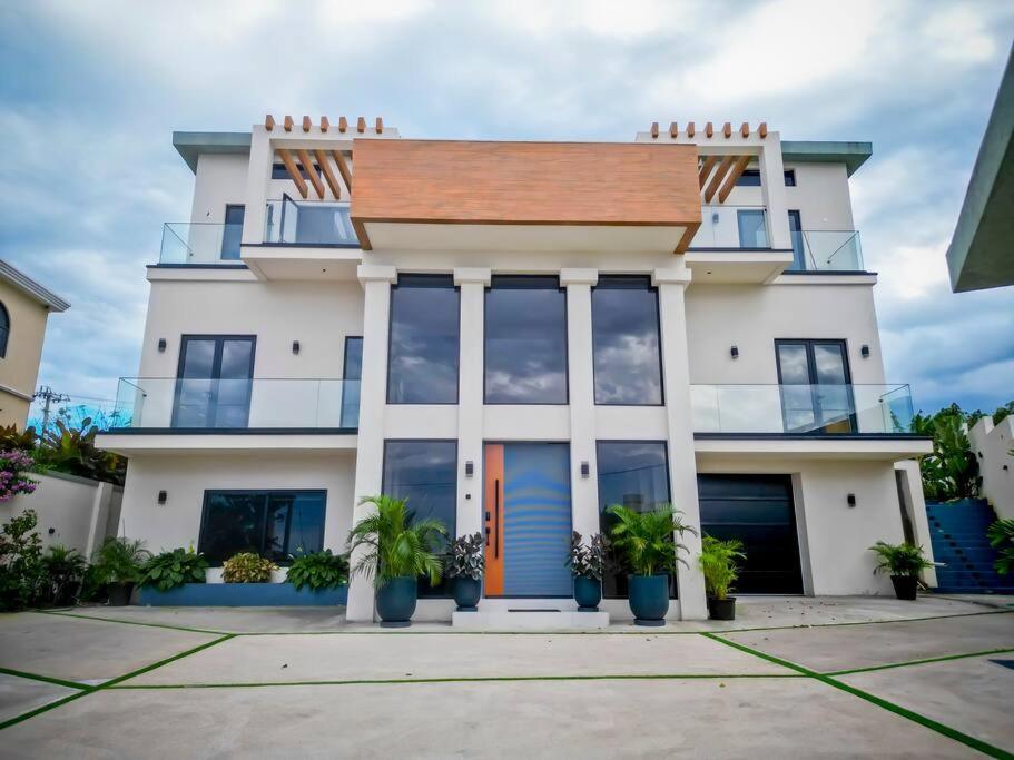 Villa Topenga Ocean View Luxury 2 Bedroom view 5