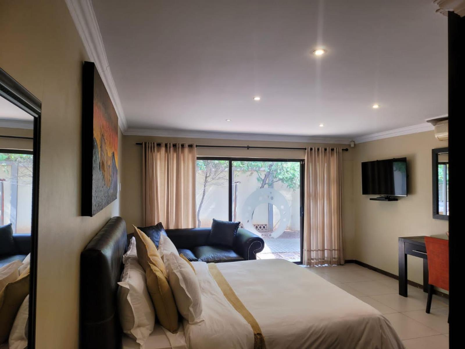 Emzini Guesthouse Universitas