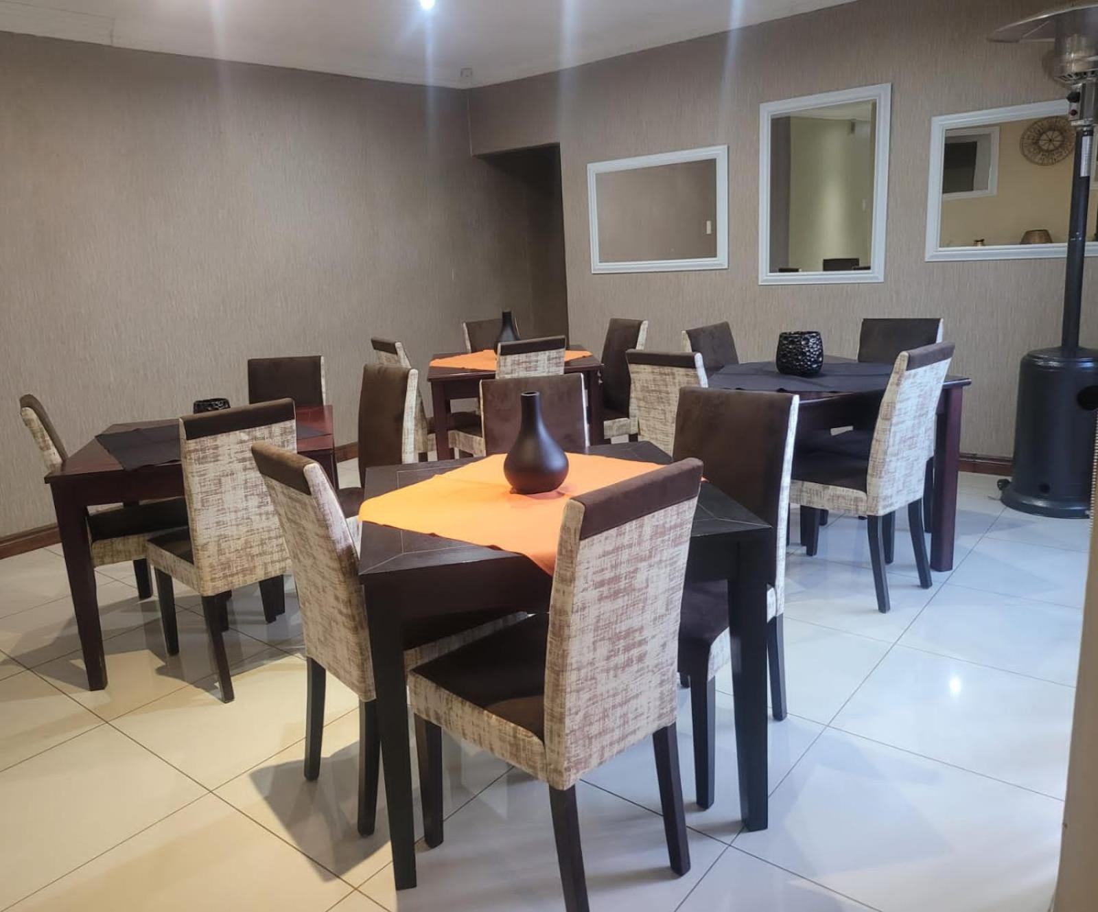 Emzini Guesthouse Universitas