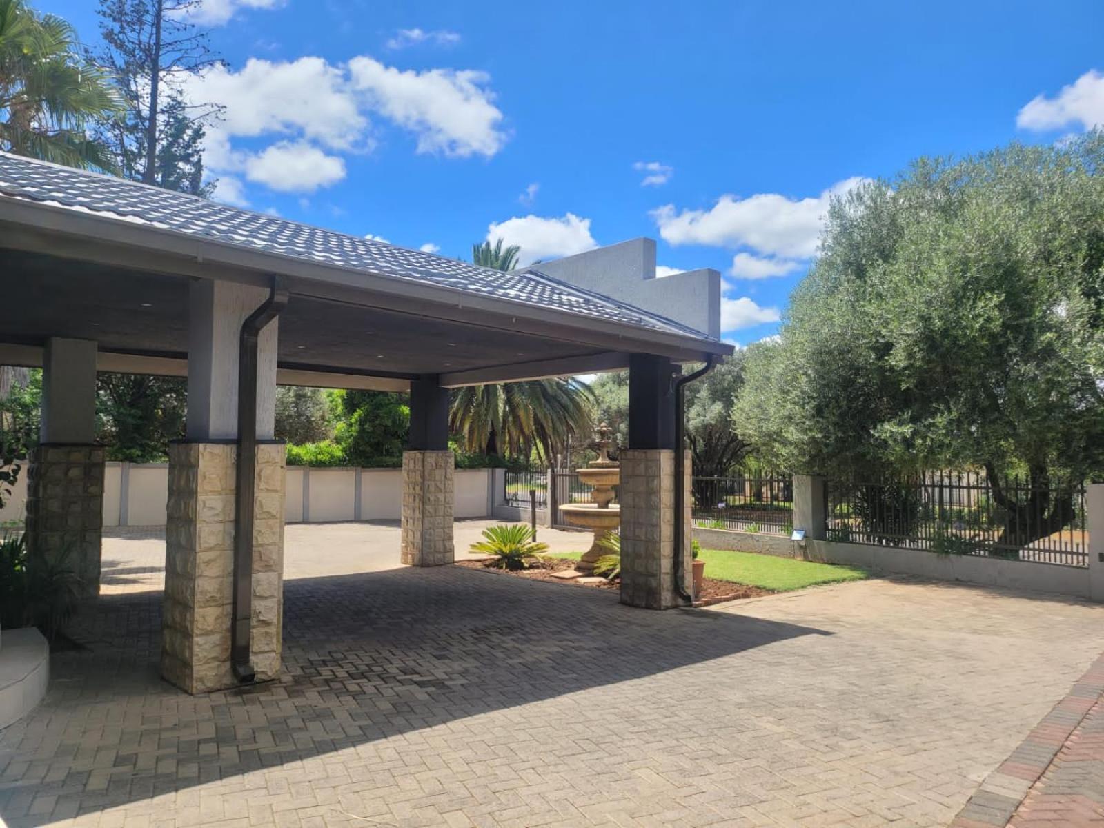 Emzini Guesthouse Universitas