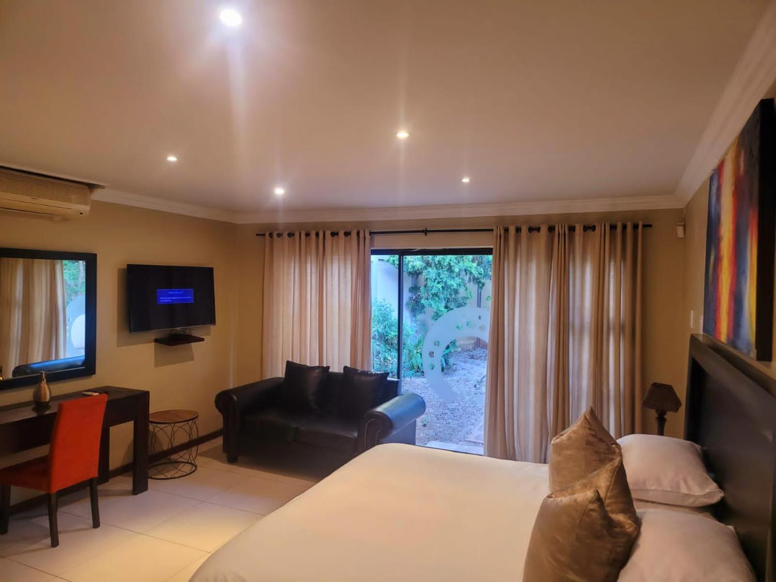 Emzini Guesthouse Universitas