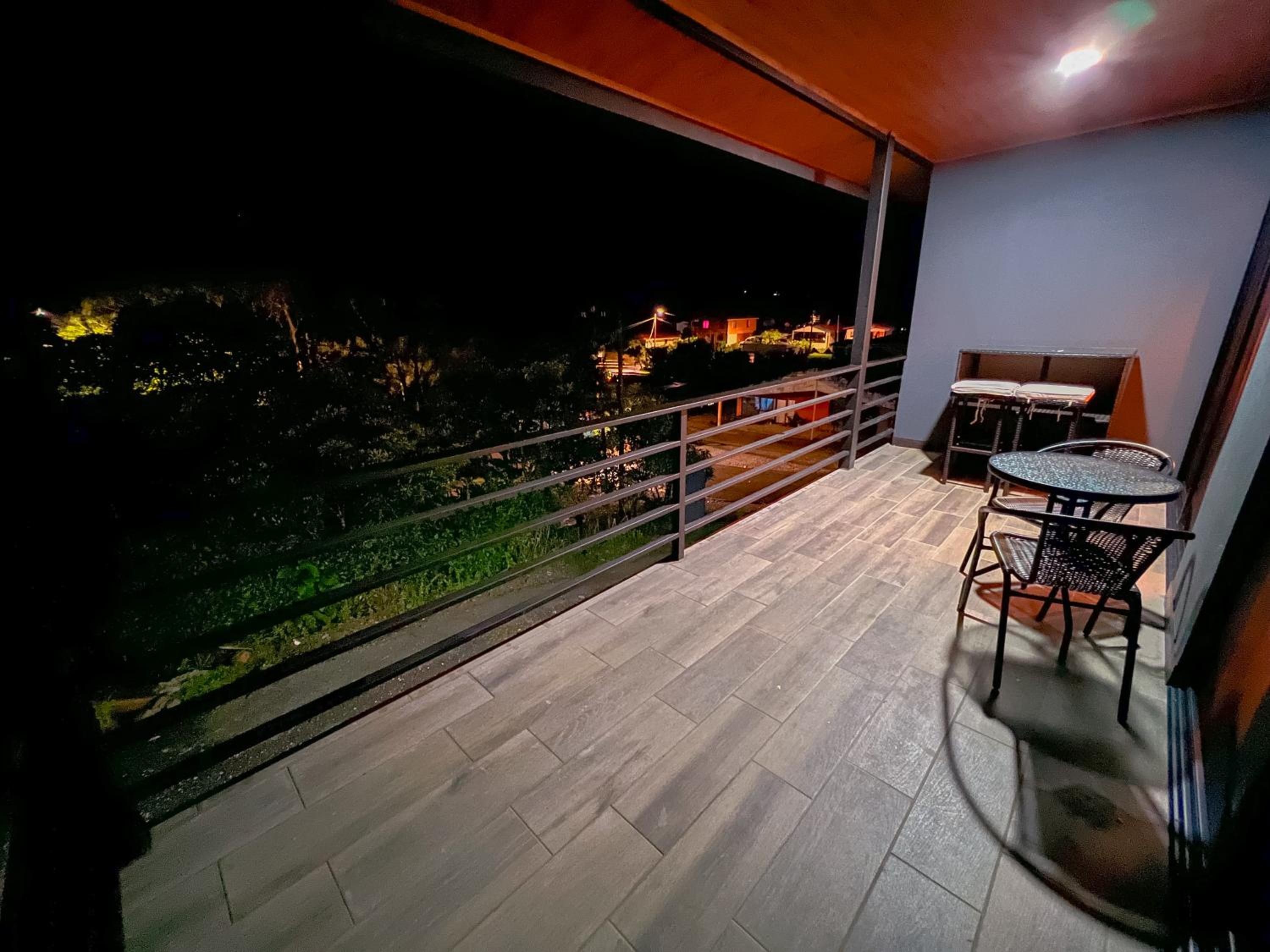 Monstera Apartments Monteverde