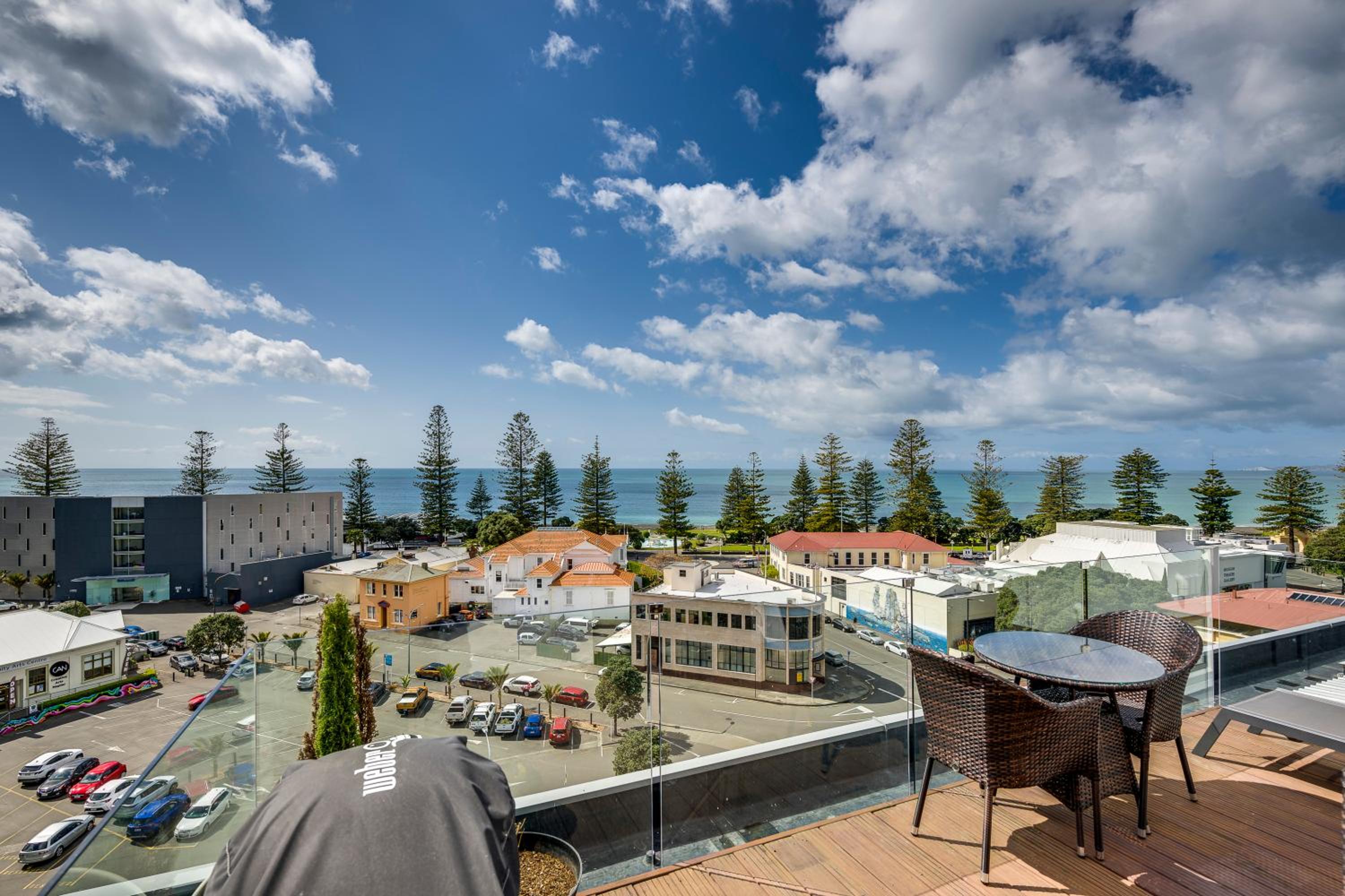 Seabreeze Penthouse - Napier Holiday Apartment view 2