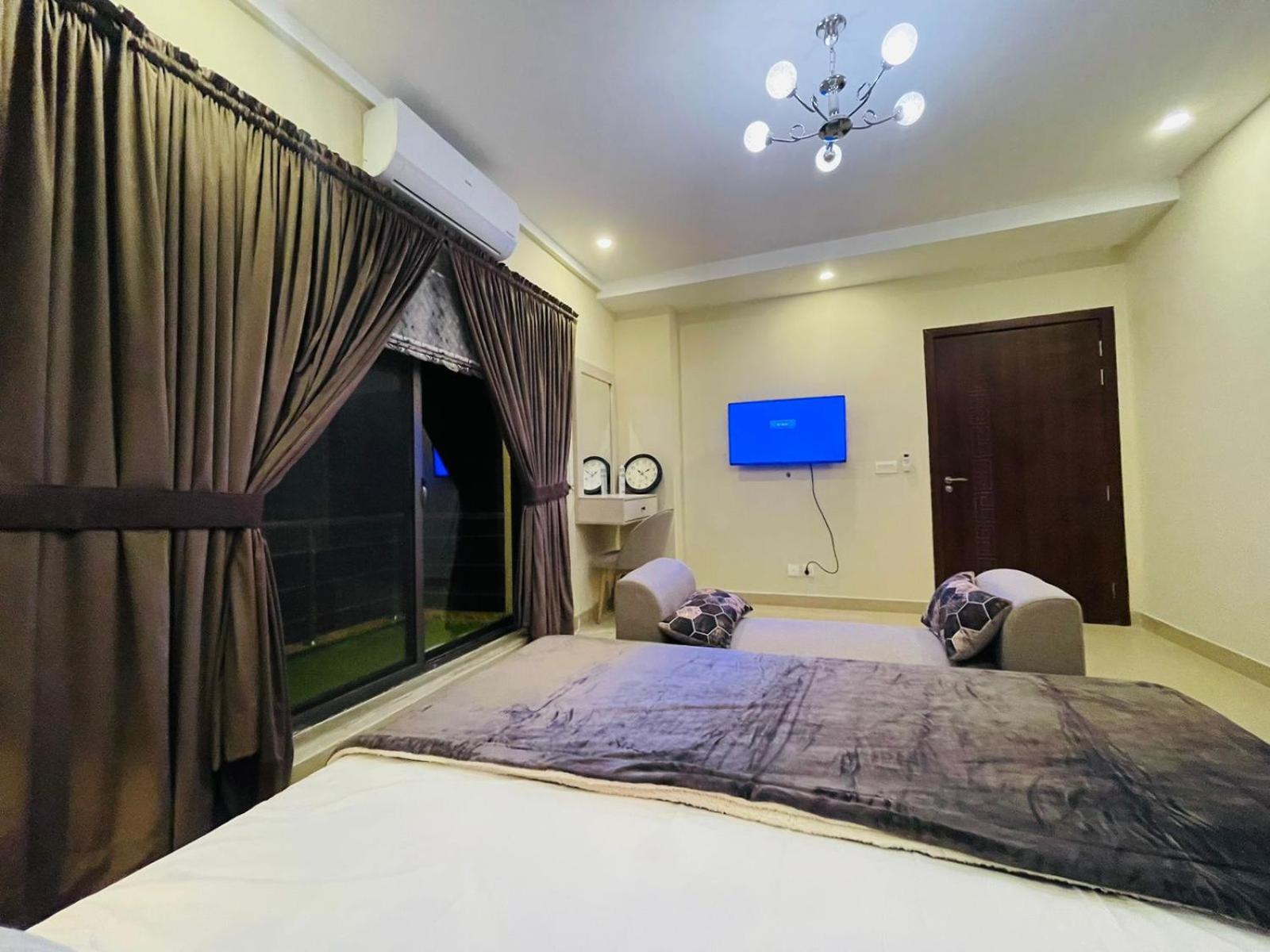 1 Bedroom 1BHK Elegant Secure & Luxury Apartment in islamabad view 3