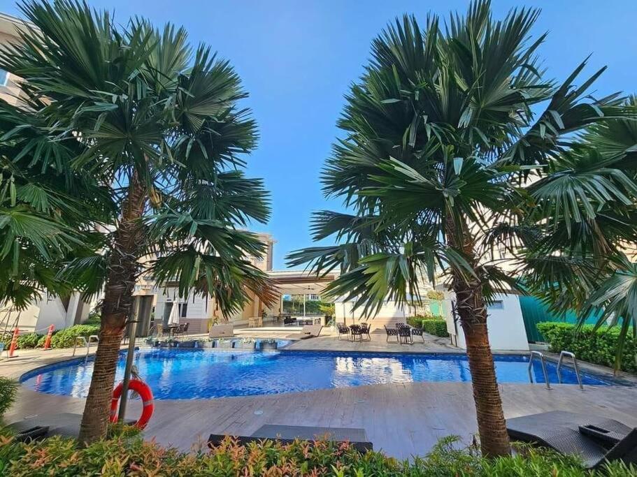 Cheers Marilao Cozy Condo Stay view 2