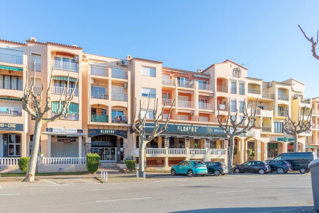 Comte d'AMPURIES-3 Swimming-pools-gardens, BEACH, WIFI view 4