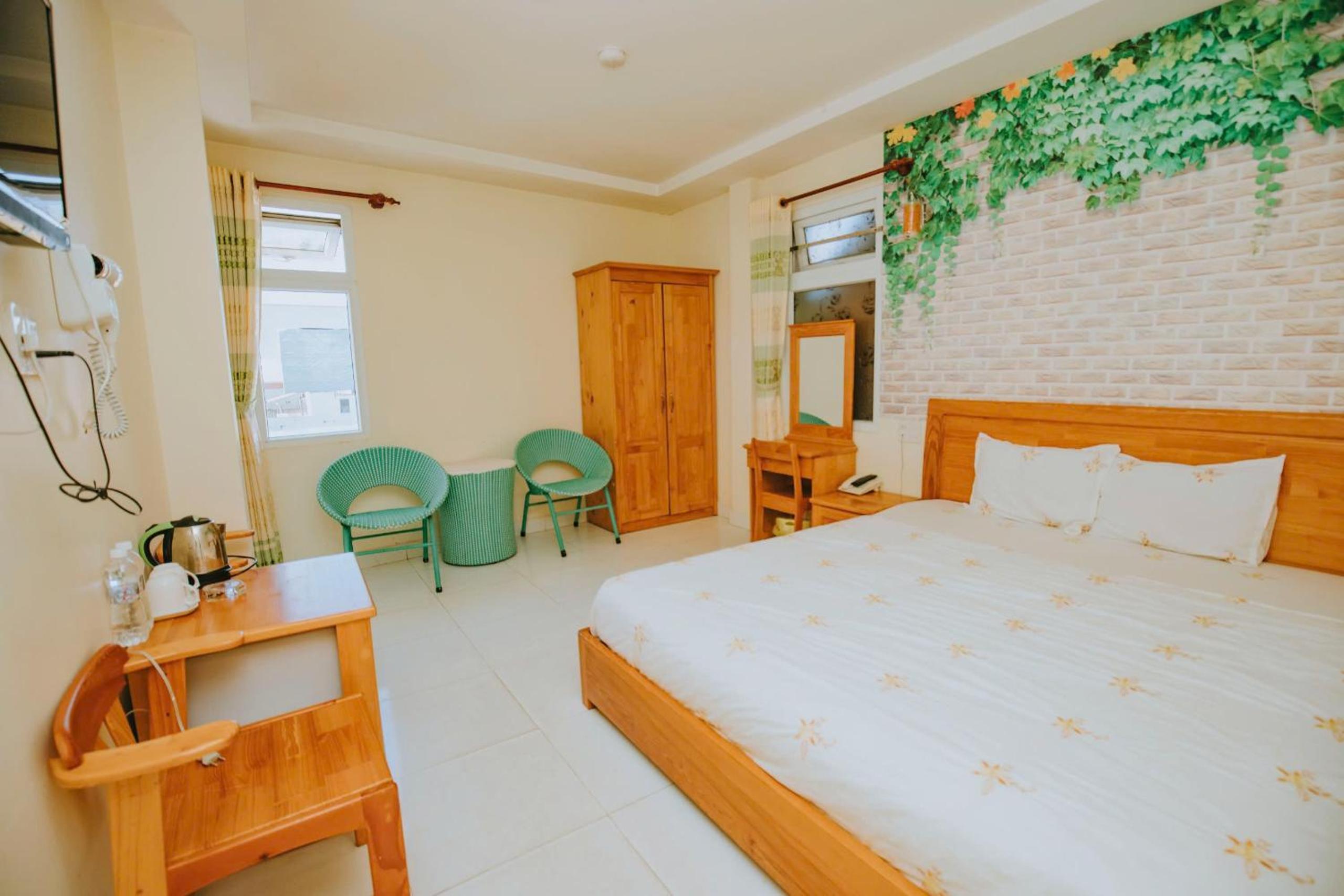 Thanh Loan Hotel DL - by BAY LUXURY view 5