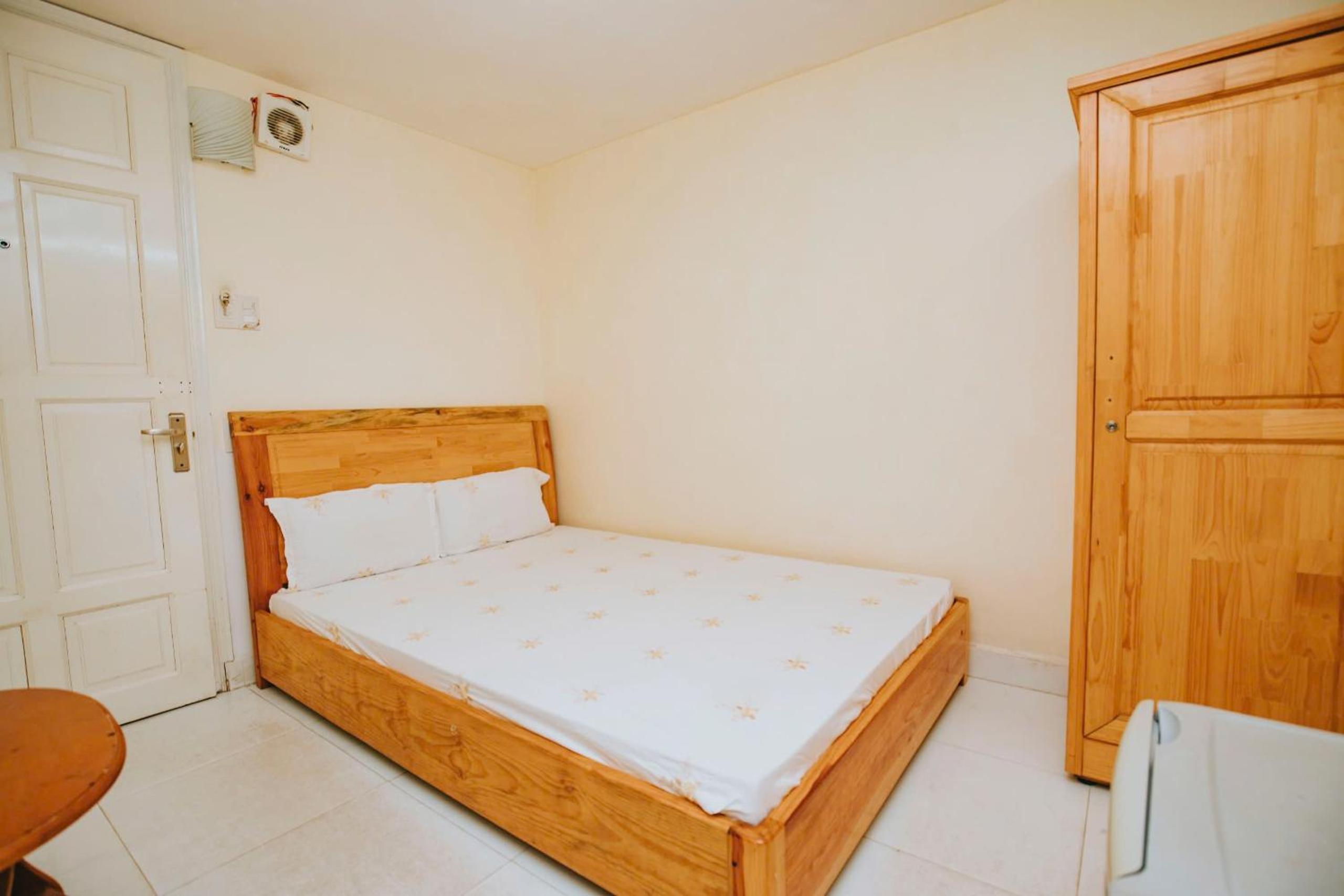 Thanh Loan Hotel DL - by BAY LUXURY view 3