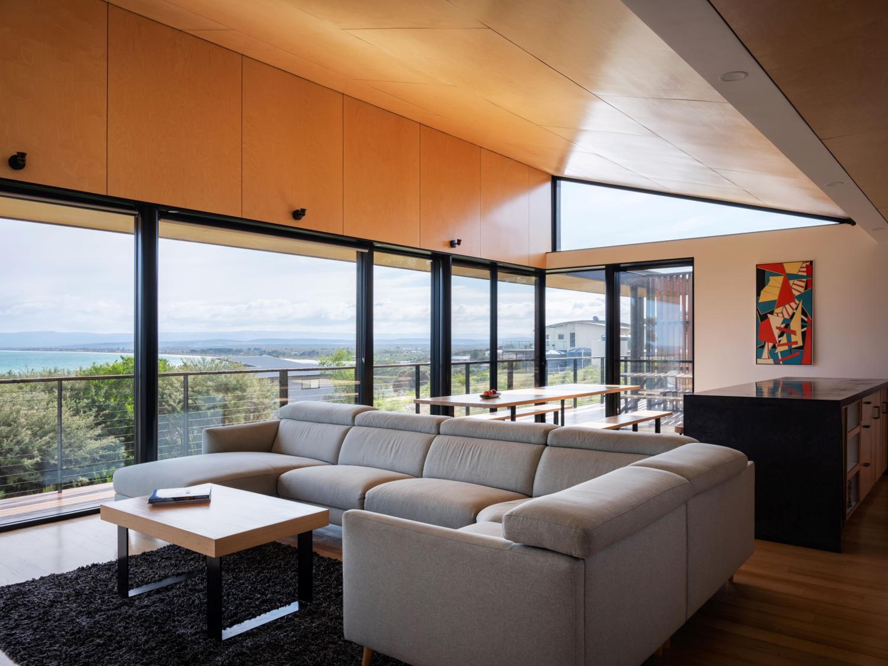 Atelier on Freycinet - Beachside Property