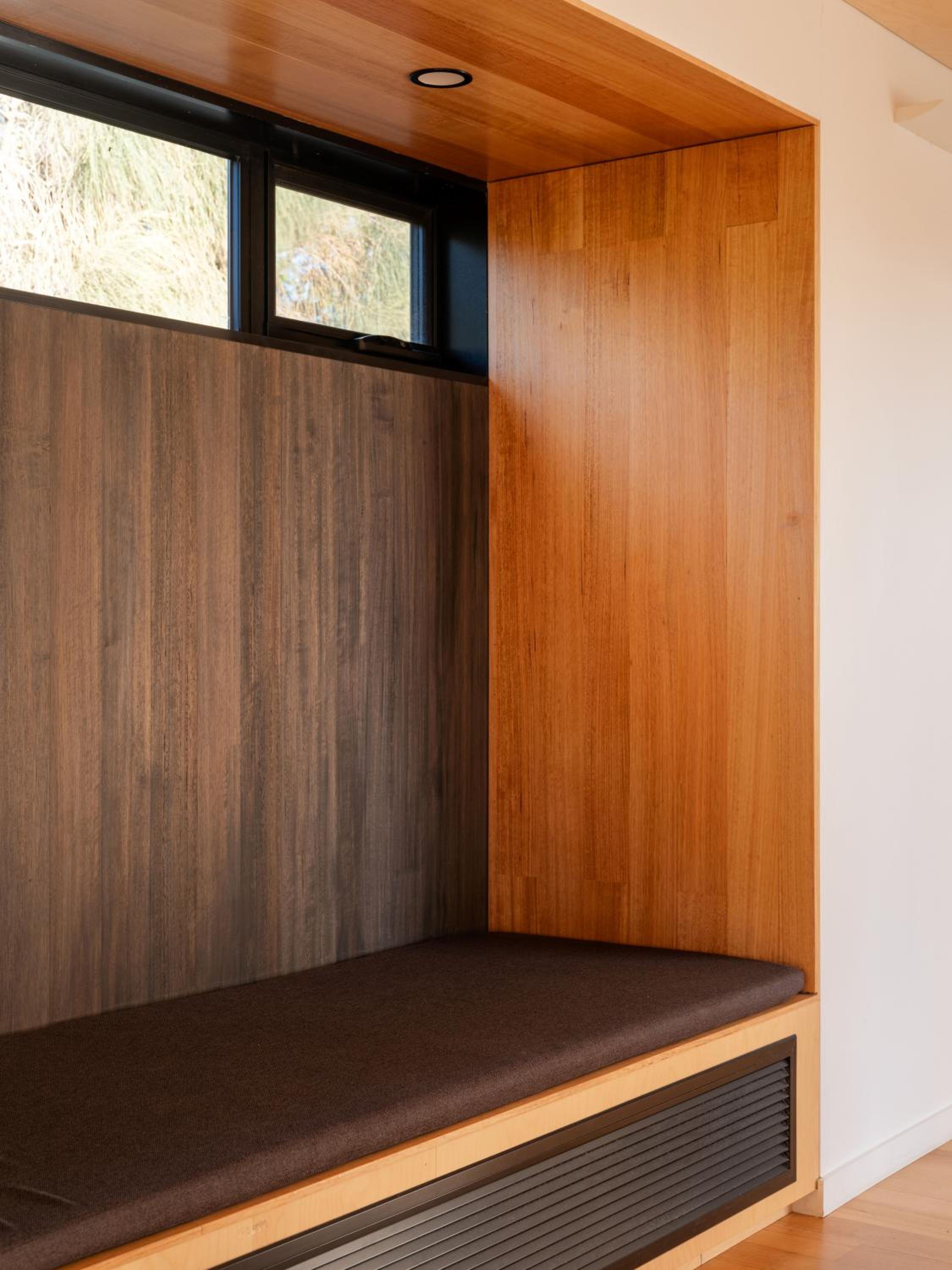 Atelier on Freycinet - Beachside Property