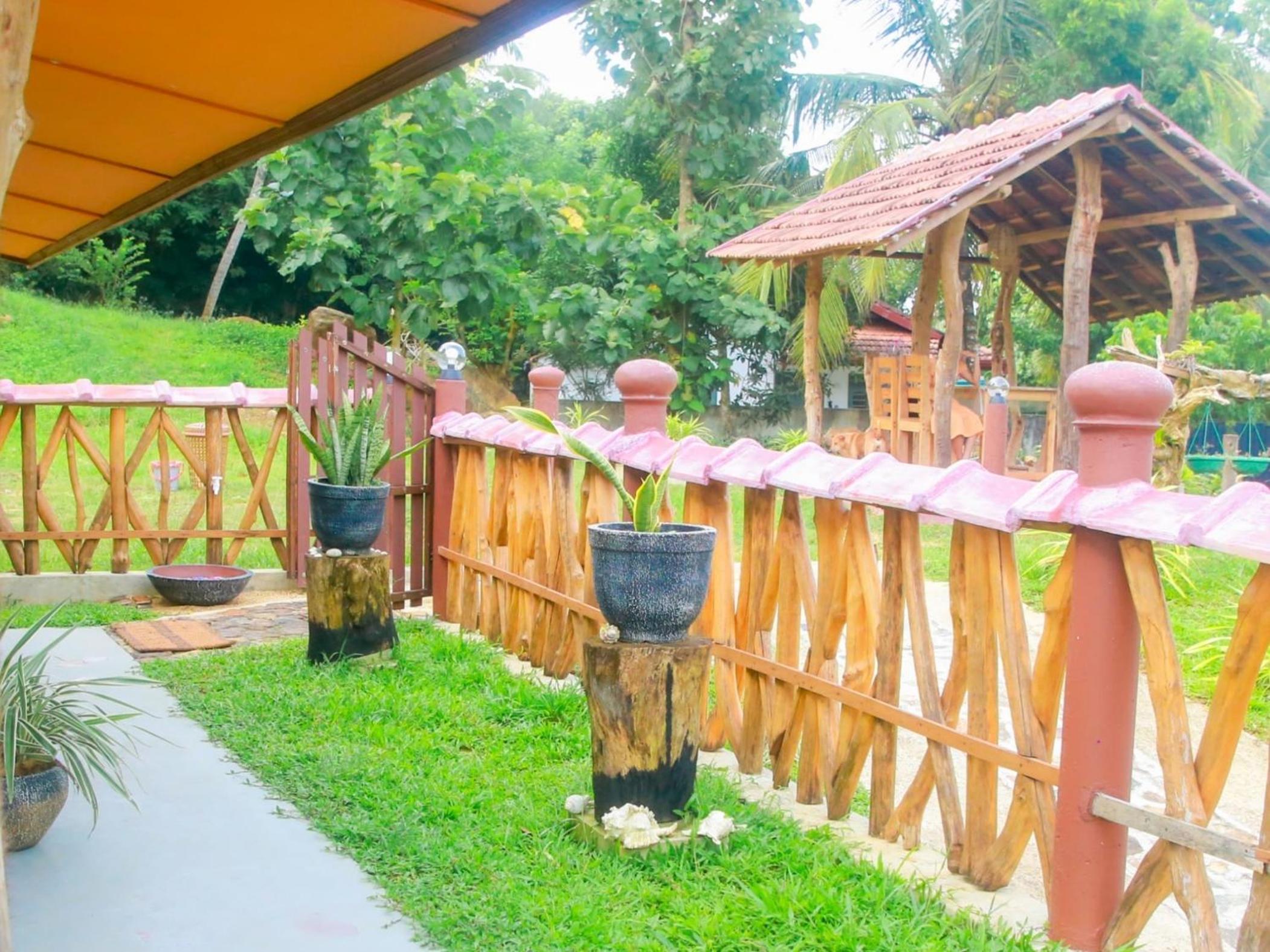 Blue Ocean Tree House Hiriketiya view 3