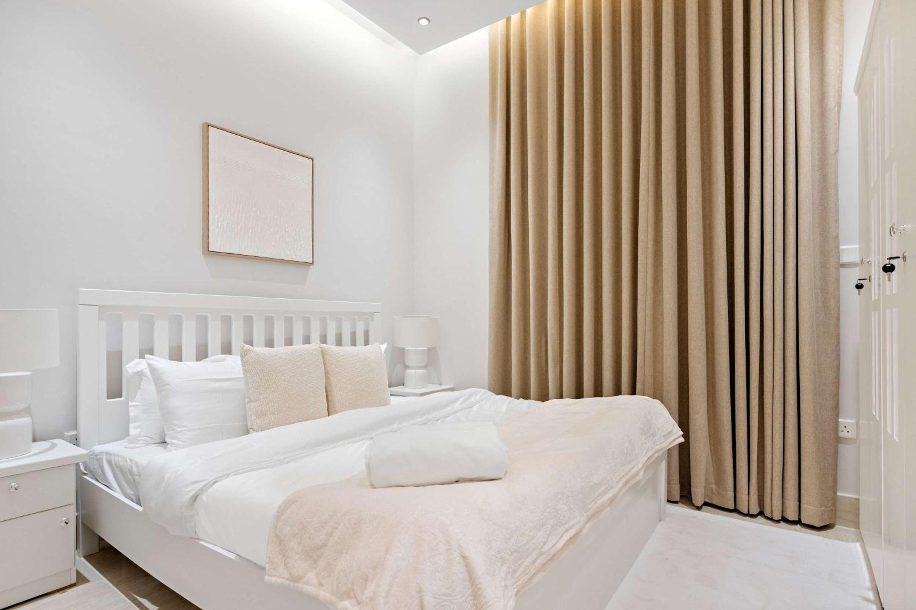 Silkhaus Chic and Luxury 3BR in Majidia at Al Malqa