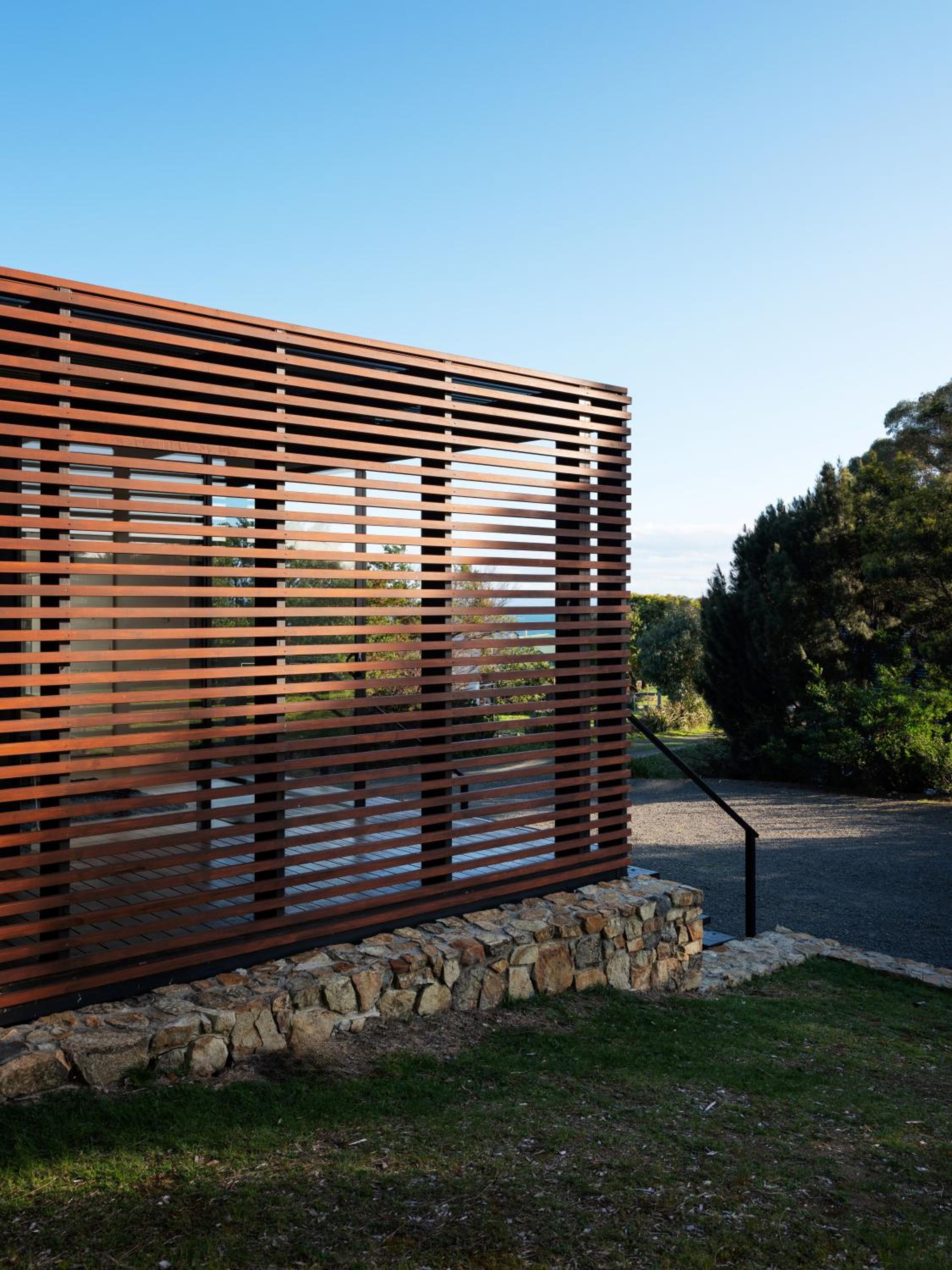Atelier on Freycinet - Beachside Property