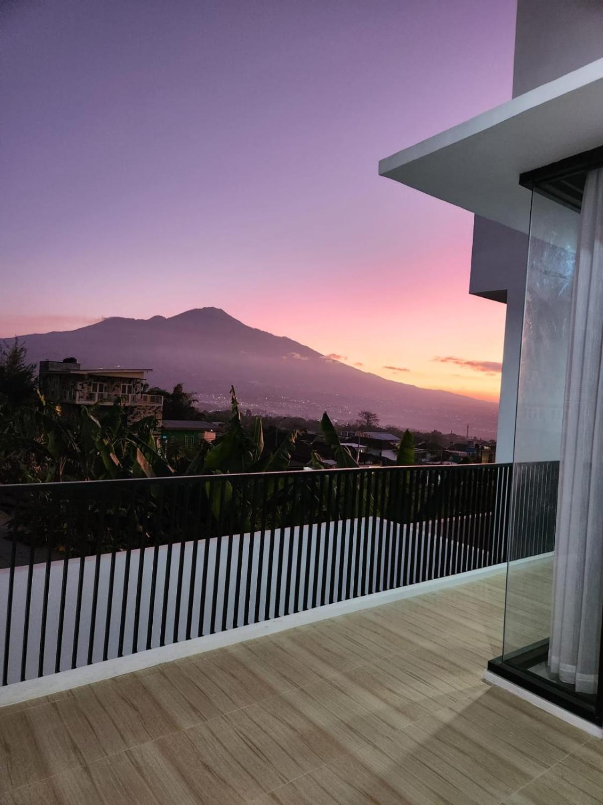 Villa Naratetama