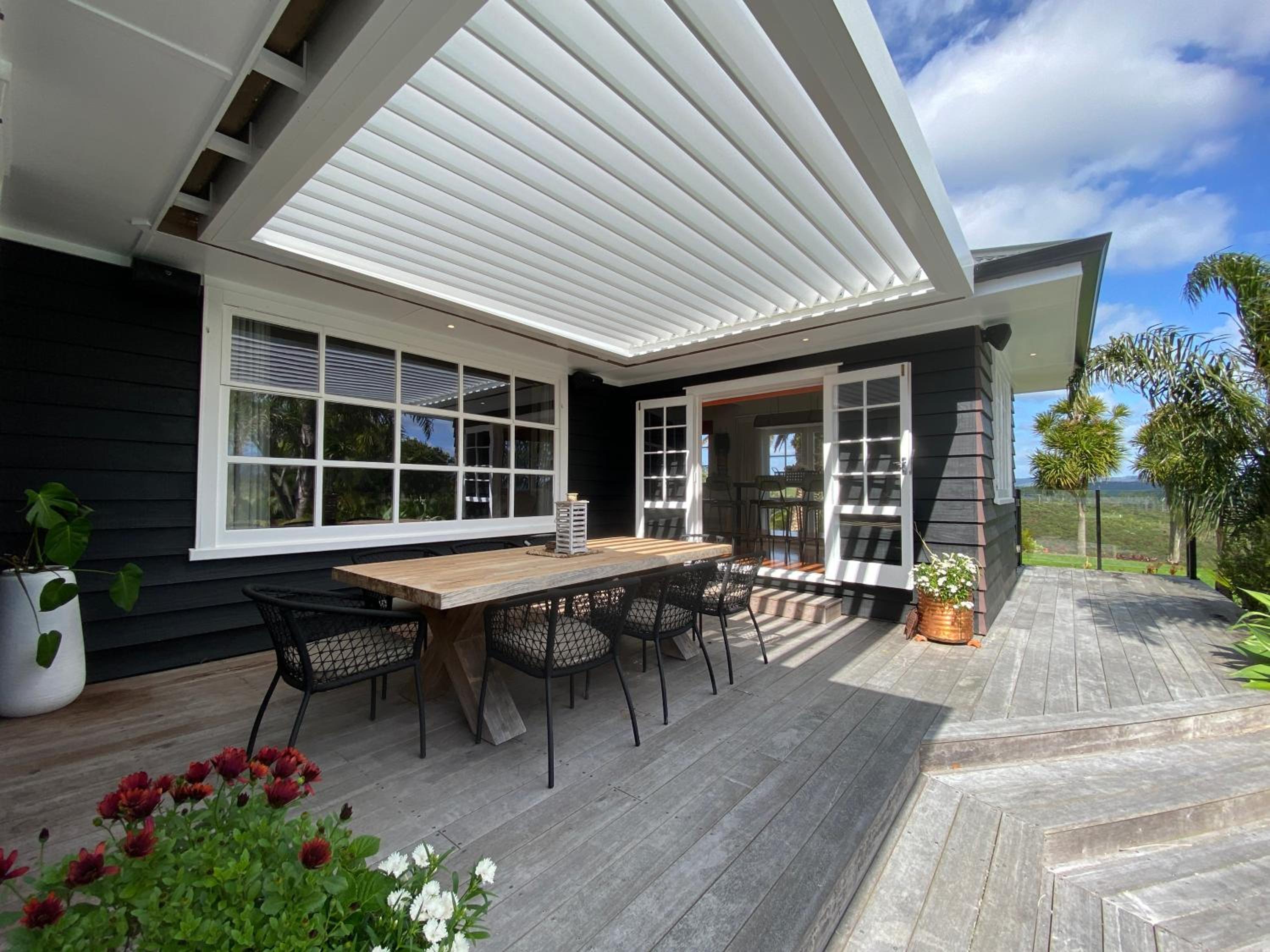 Country Idyll House - Sandspit Holiday Home view 3
