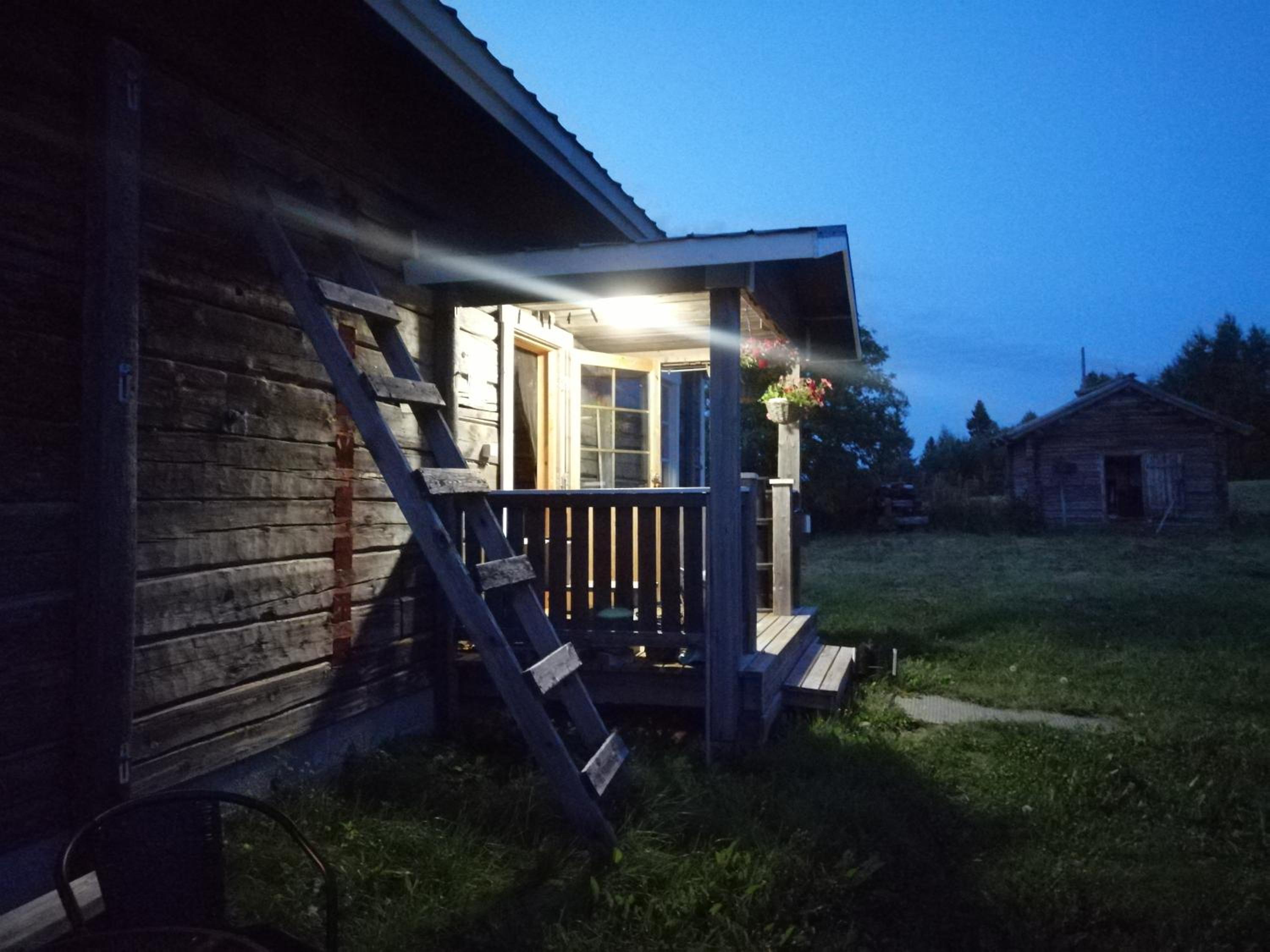 Photo 10