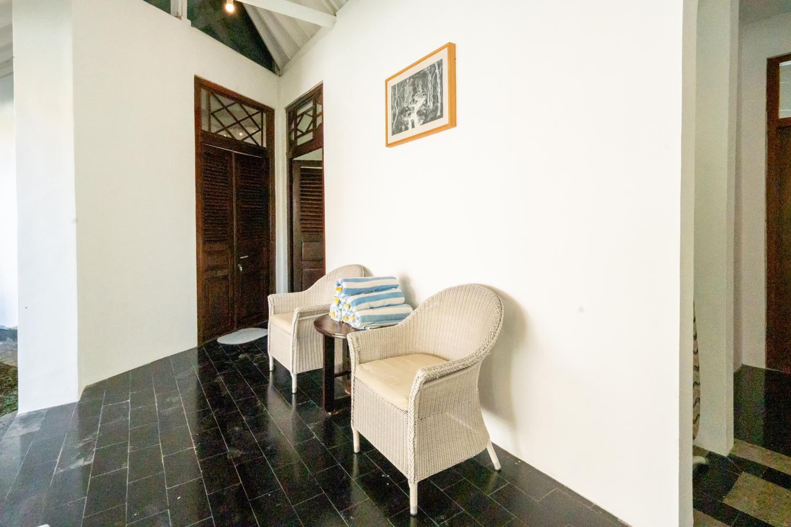 5 Bedroom Villa Etnik in Seminyak with Big Garden and Private Pool