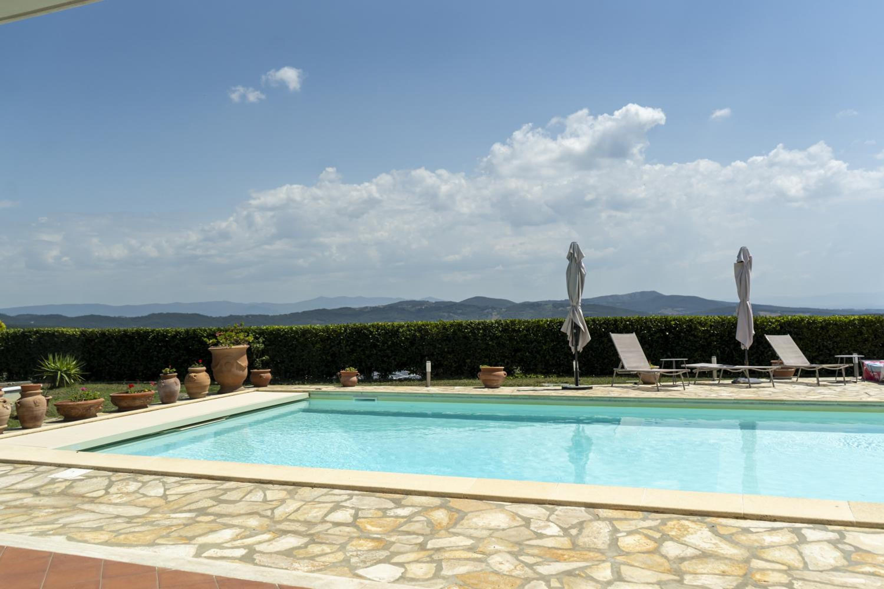 Villa con piscina - Livorno
