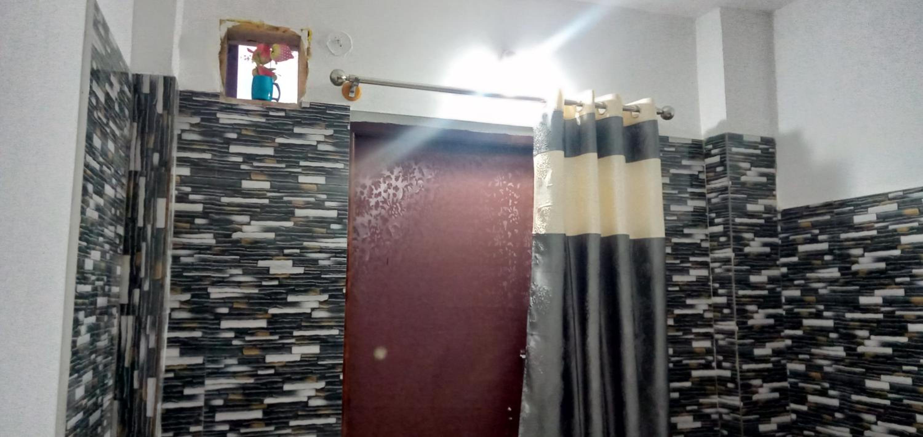Flora Homestay