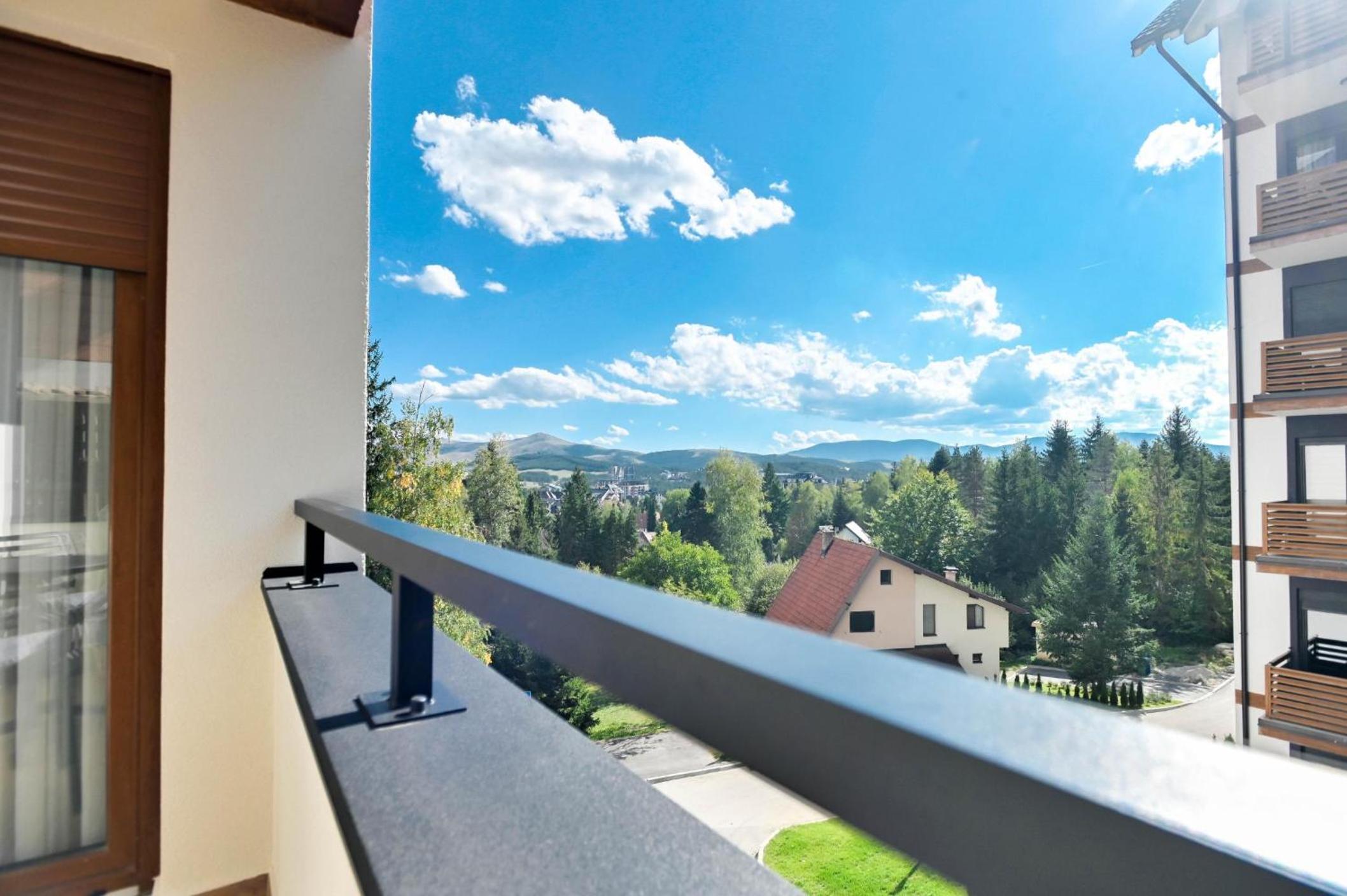 Apartman Lara - Prestige Forest view 2