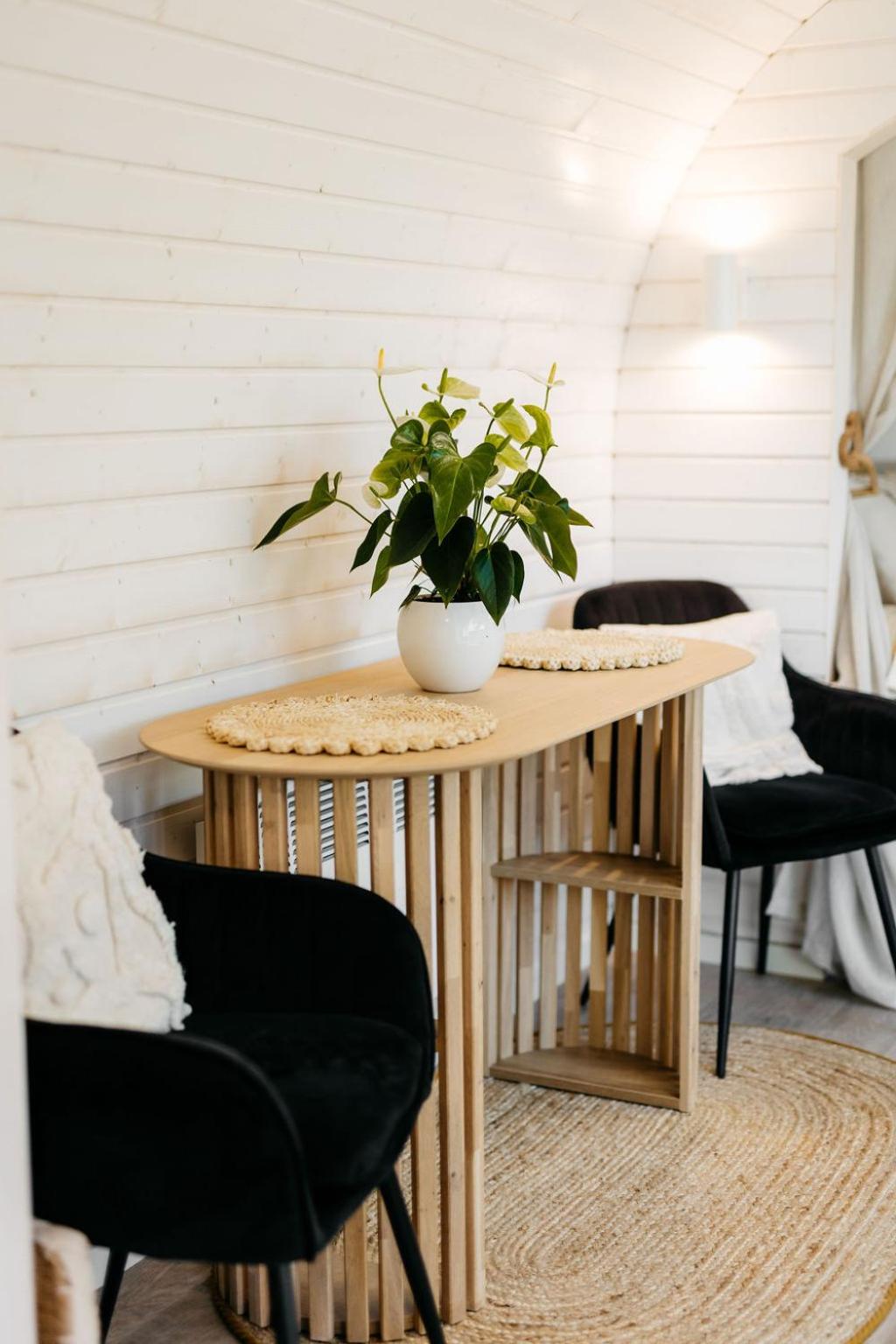 La CABANE LUXUEUSE AVEC JACUZY
