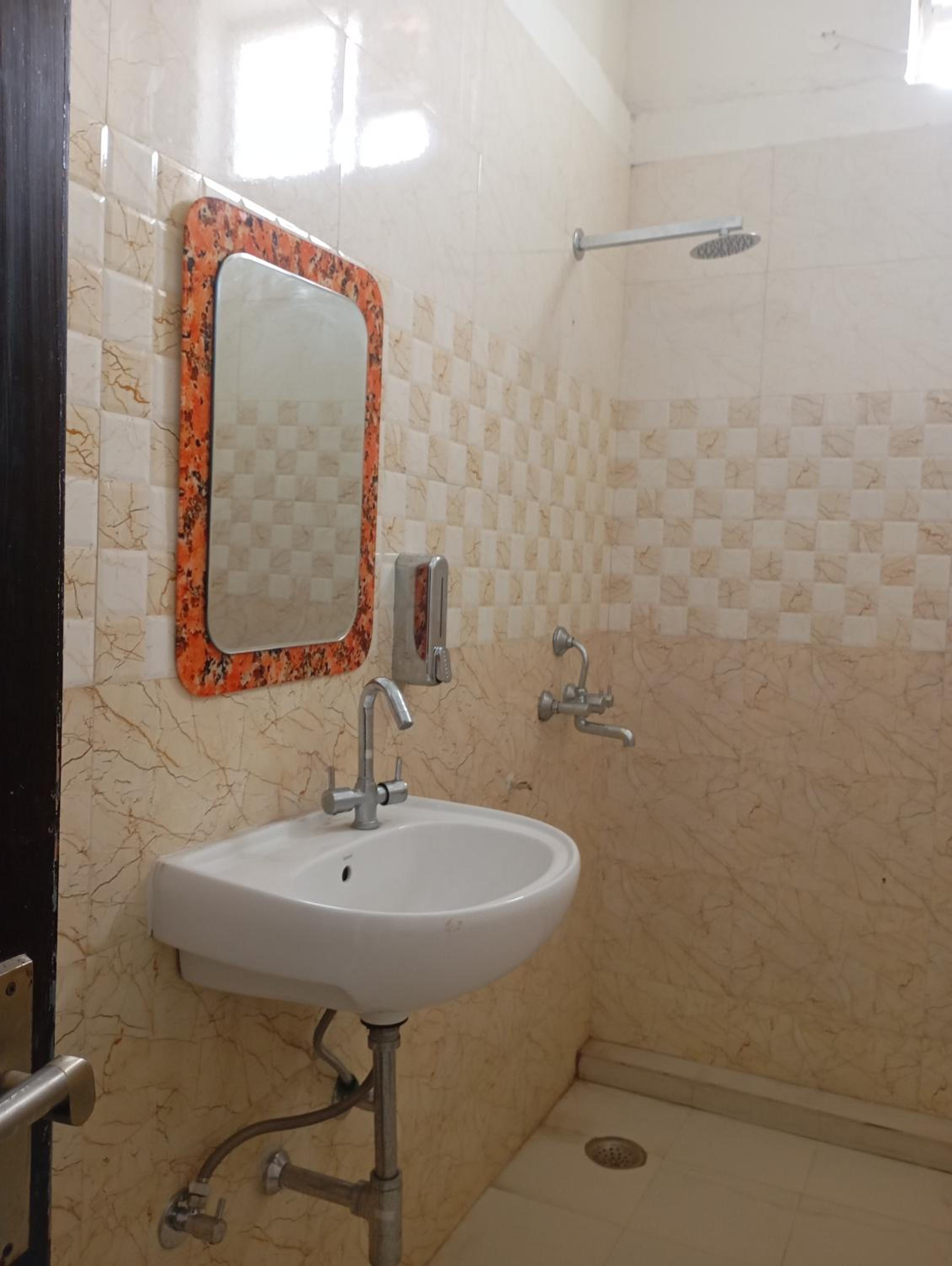 7BR Farmhouse With Private Pool by Especial Rentals
